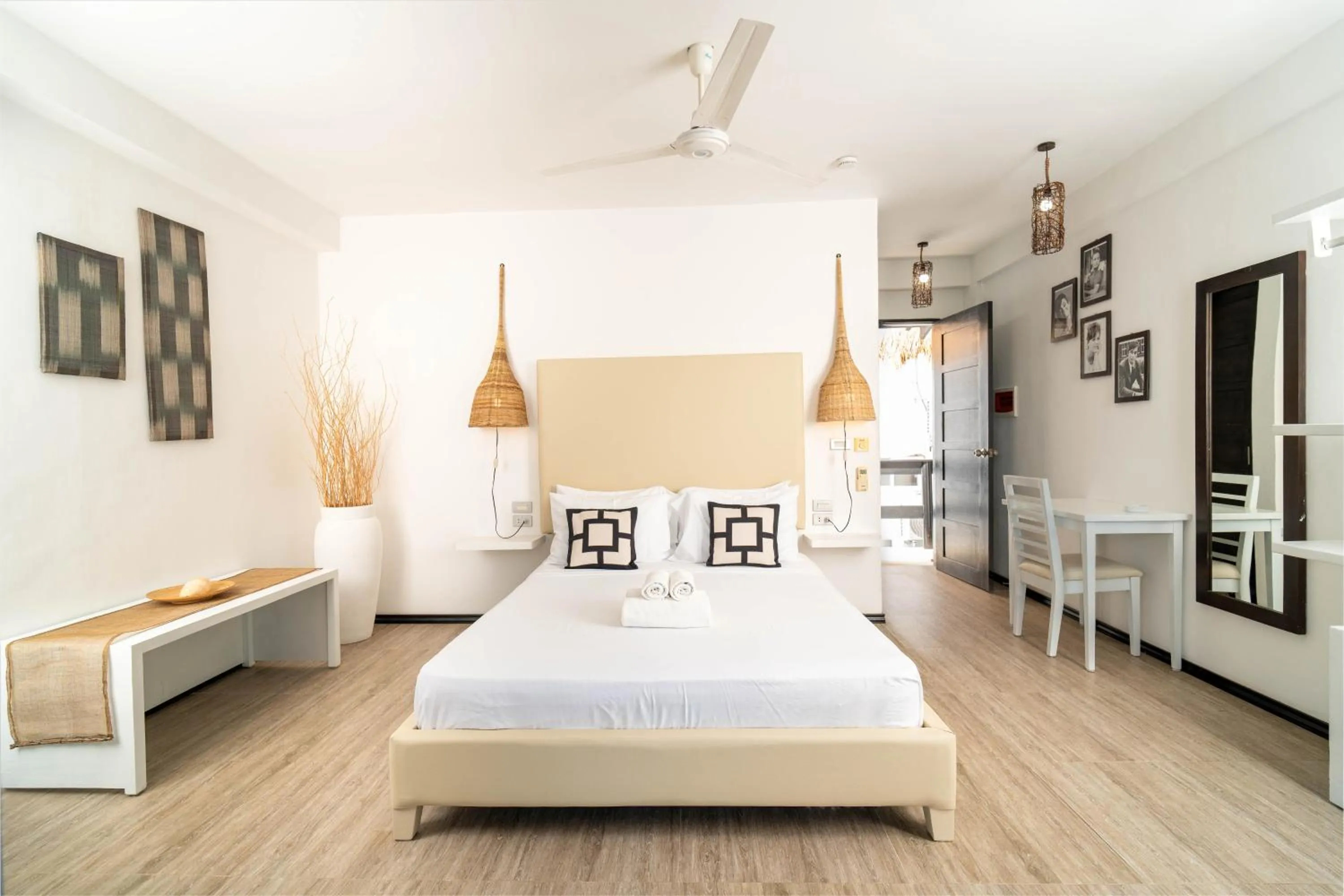 Photo of the whole room, Bed in Blanco Beach Resort Malapascua