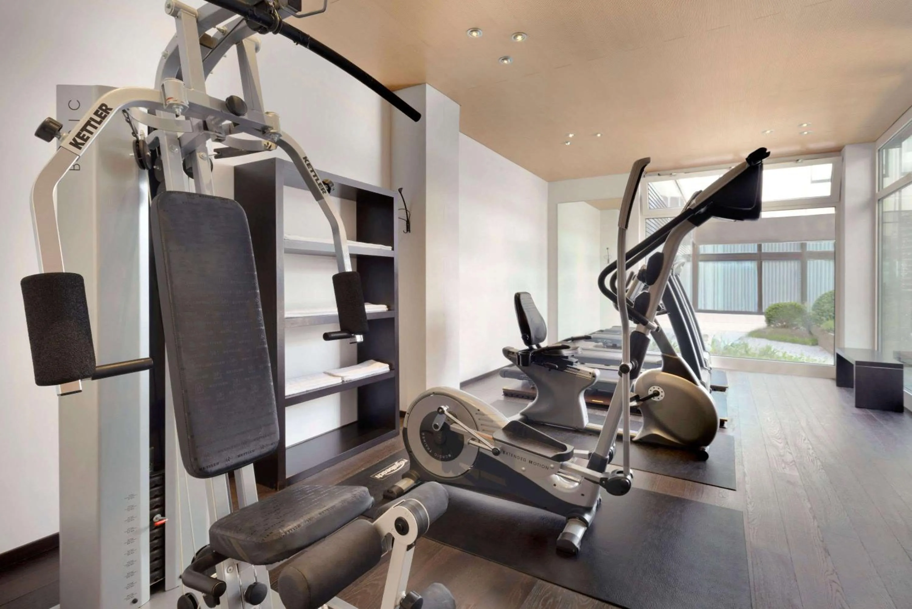 Fitness centre/facilities in Ramada Nürnberg Parkhotel