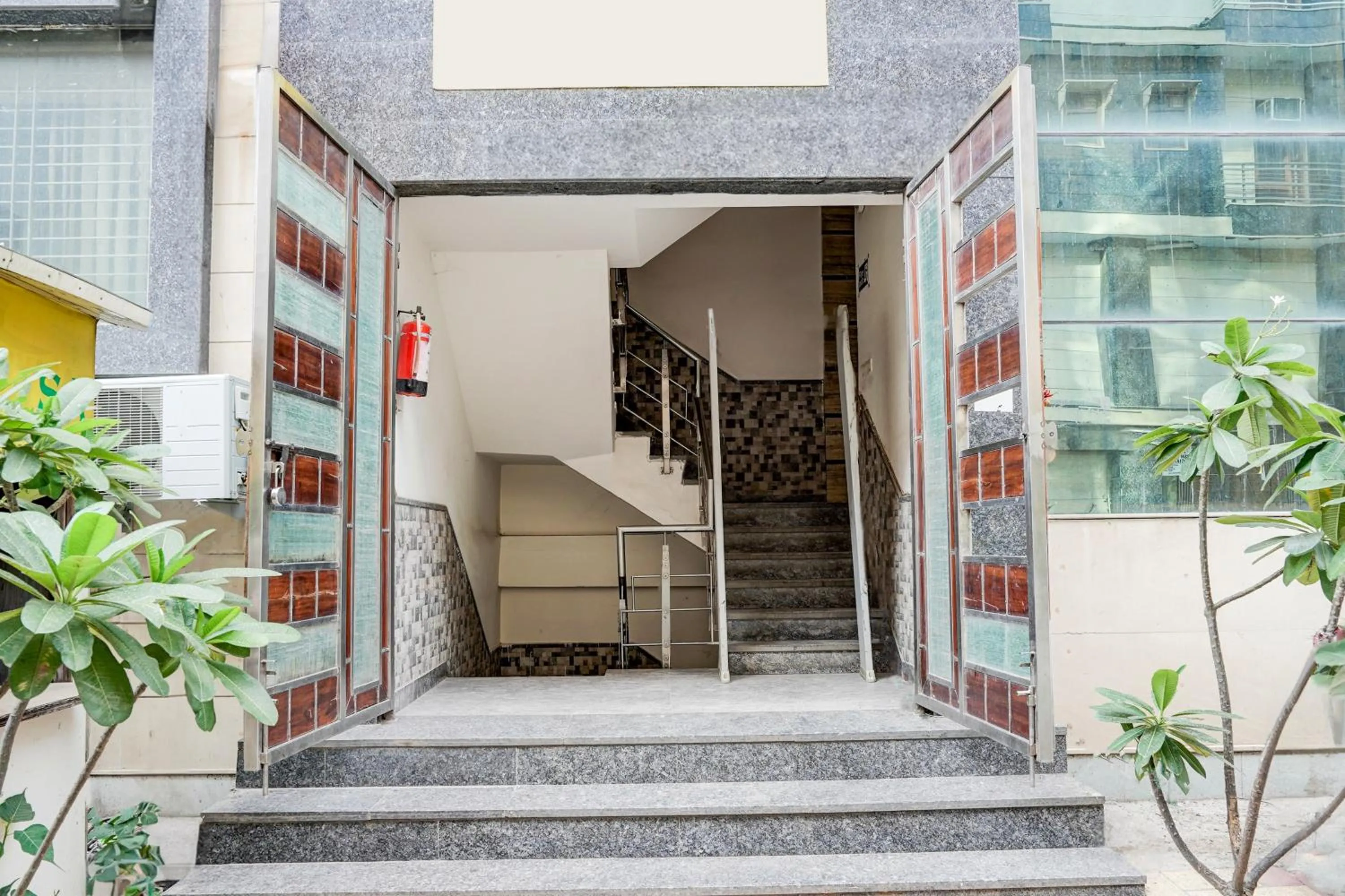 Facade/entrance in Super Hotel O Rohini Sector 24