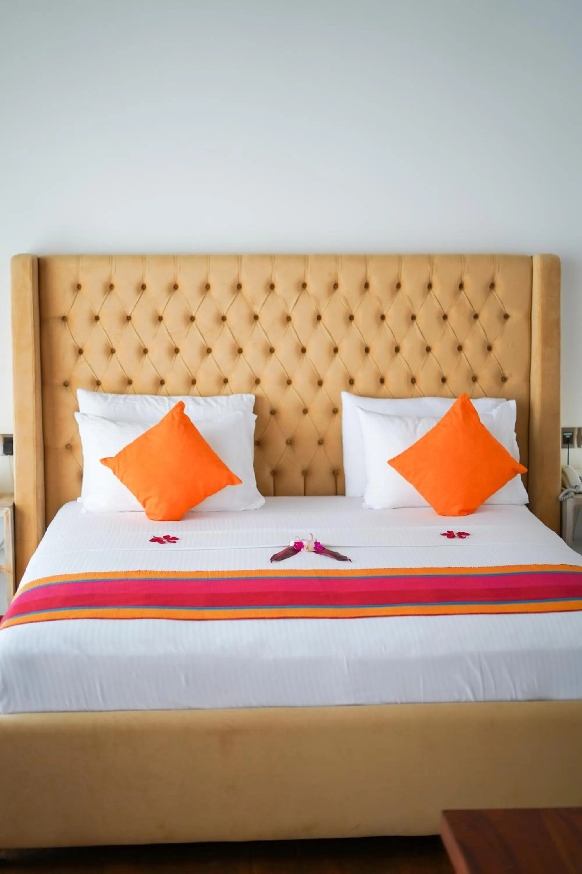 Bed in Moi Koggala by DBI - Free drop off to the beach