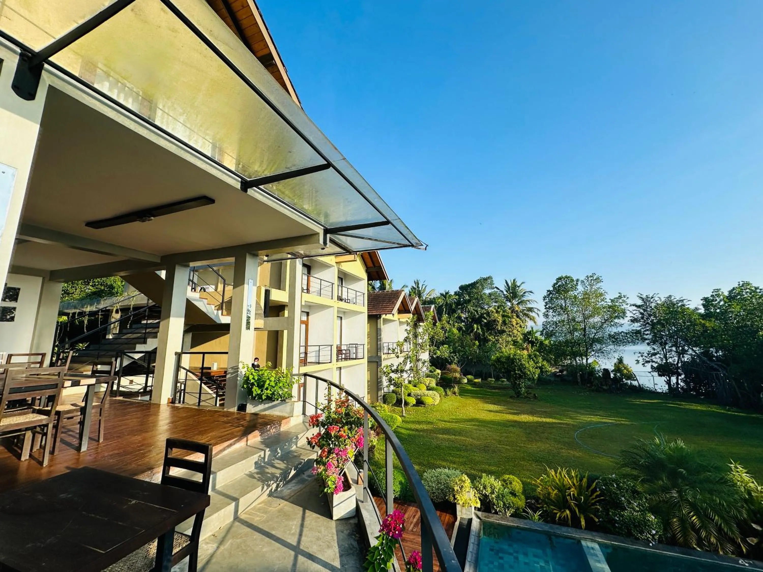 Property building in Moi Koggala by DBI - Free drop off to the beach