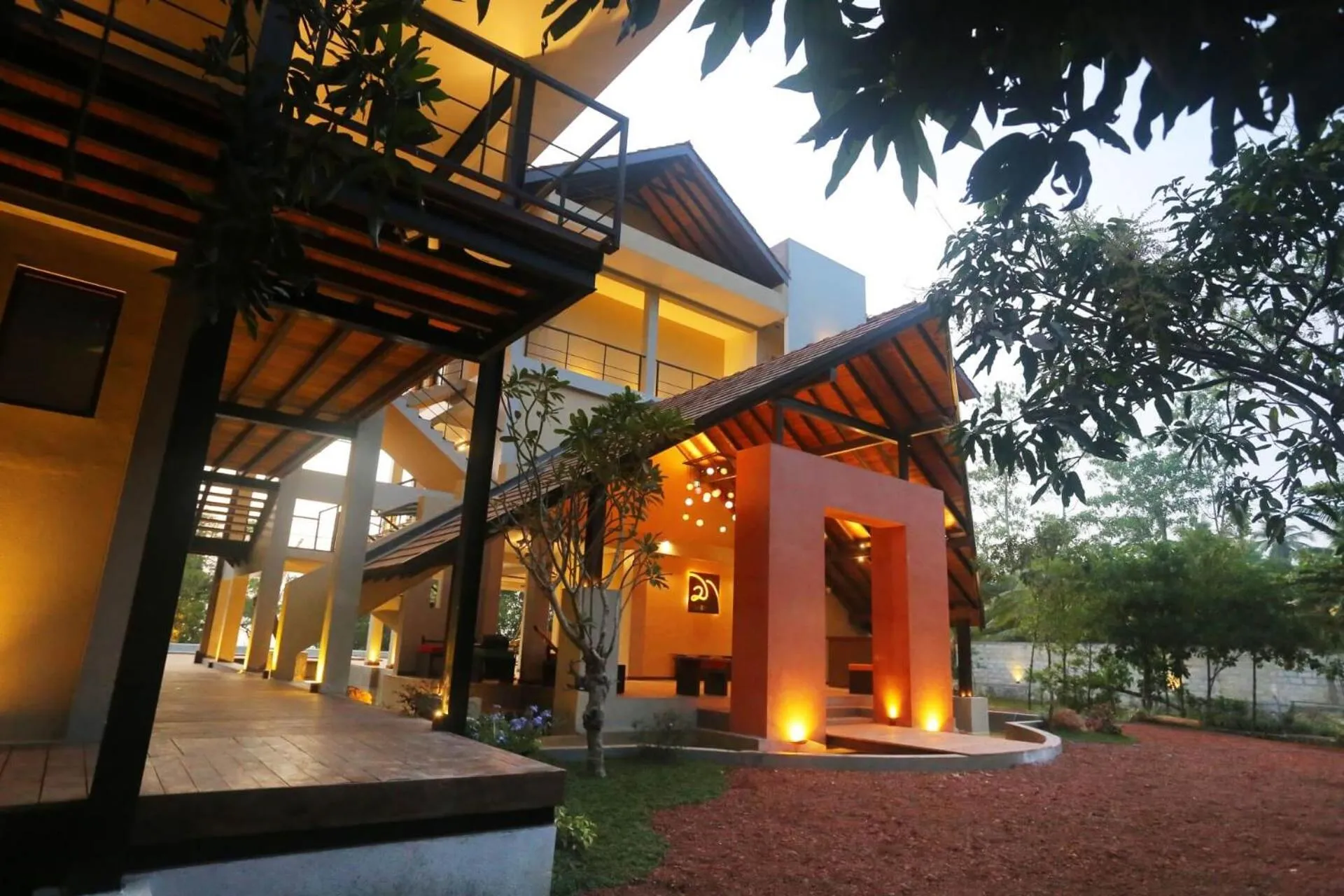 Property building in Moi Koggala by DBI - Free drop off to the beach