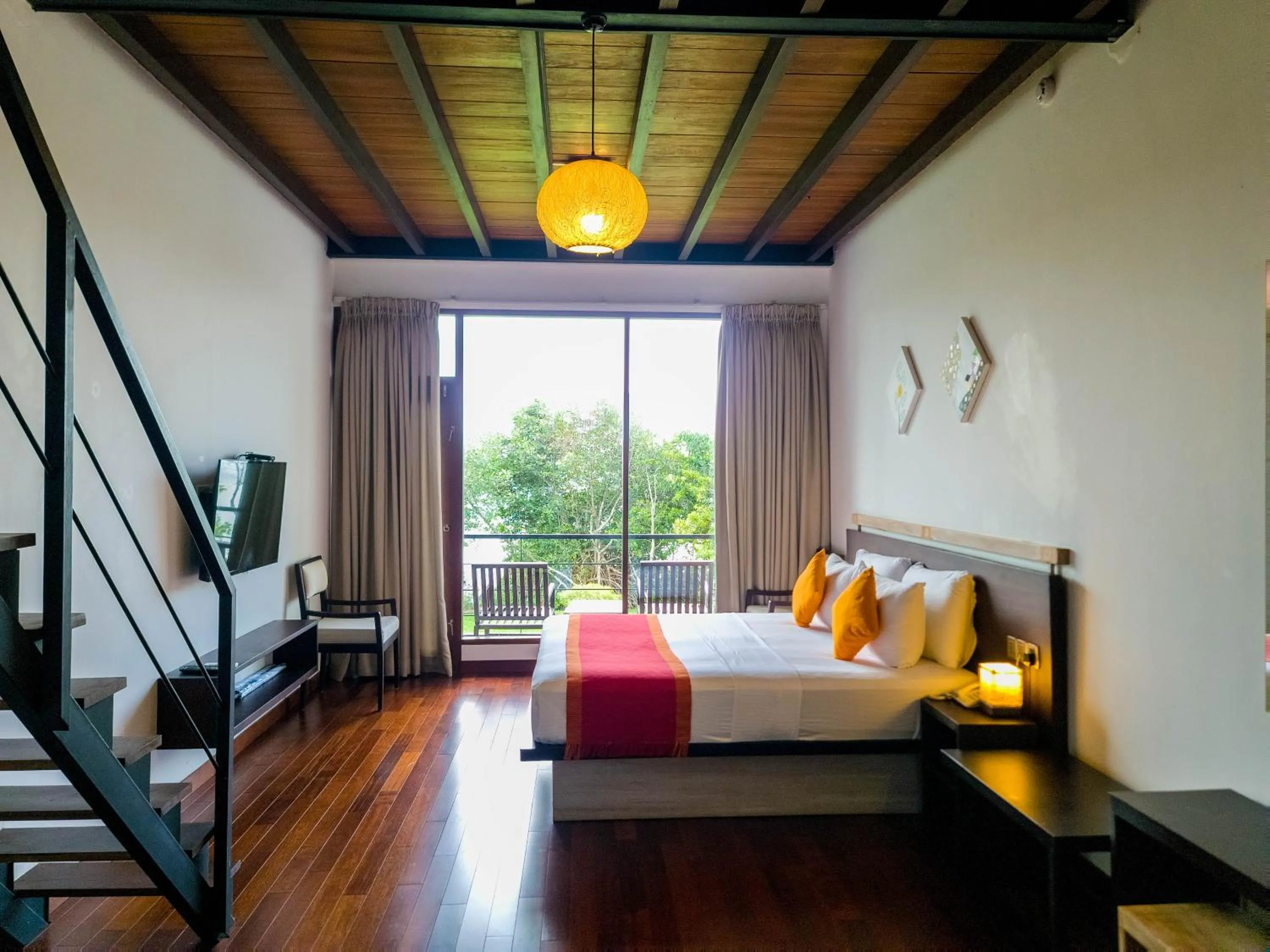 Bed in Moi Koggala by DBI - Free drop off to the beach