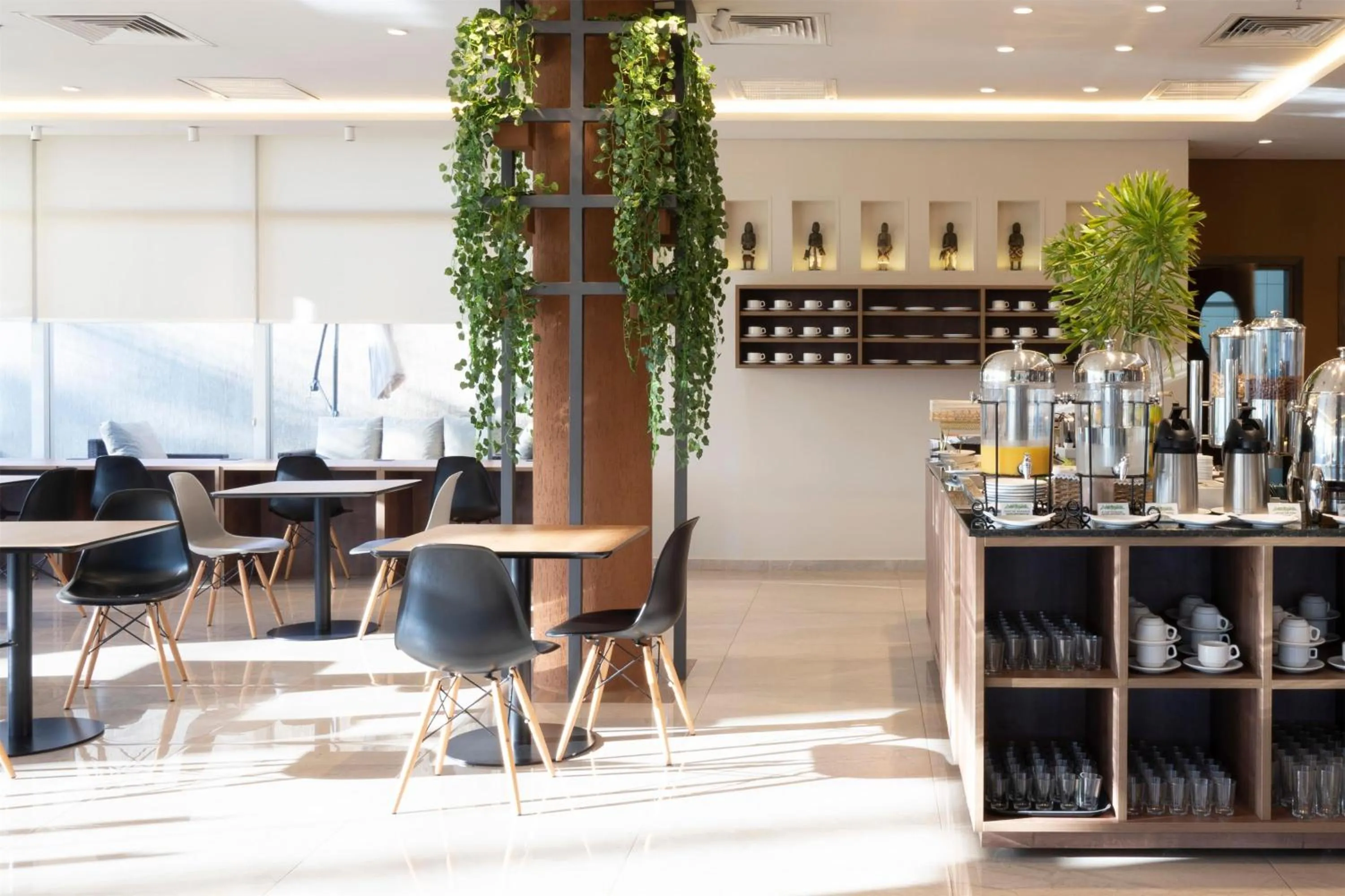 Restaurant/places to eat in Dazzler by Wyndham Ciudad del Este