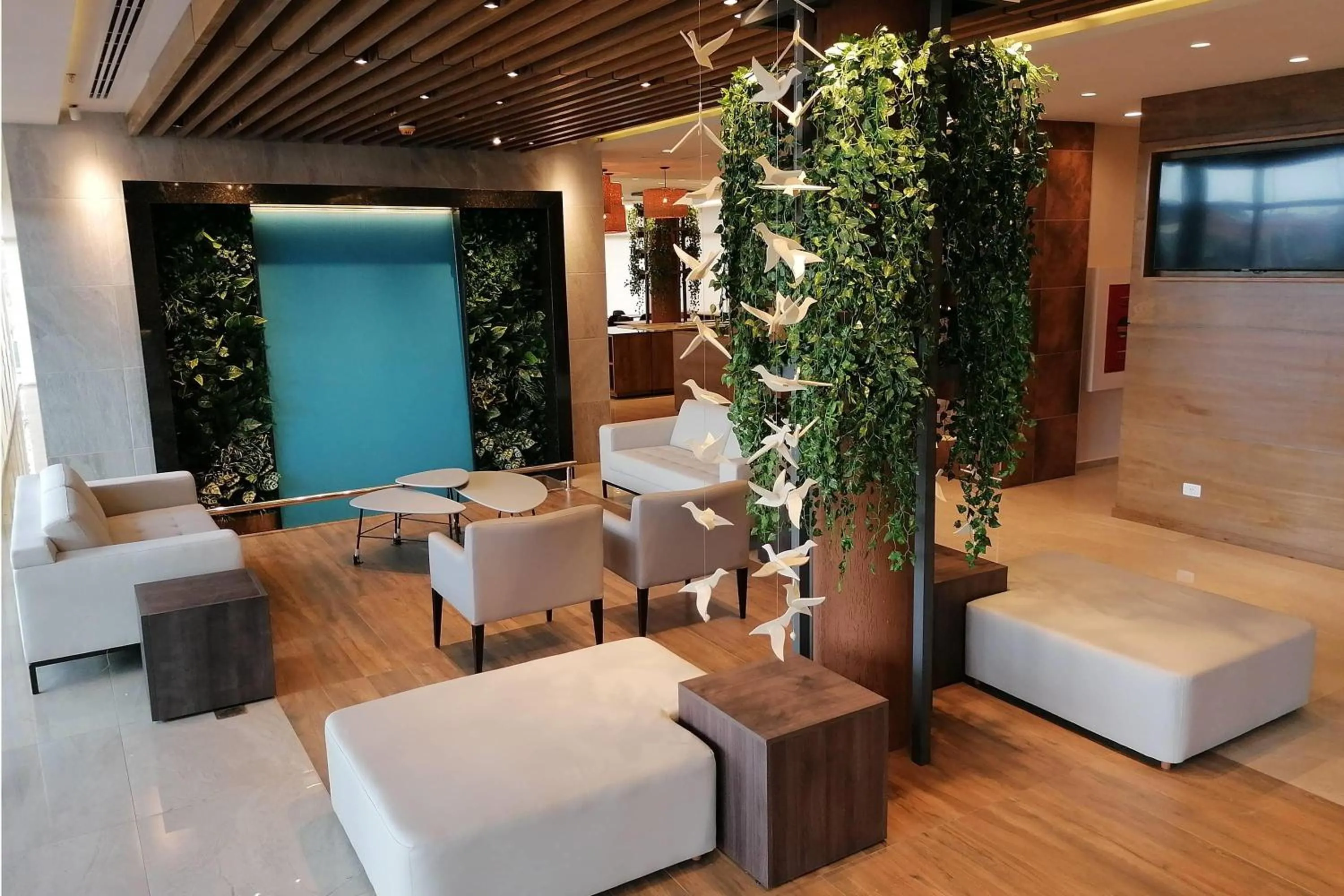 Lobby or reception in Dazzler by Wyndham Ciudad del Este