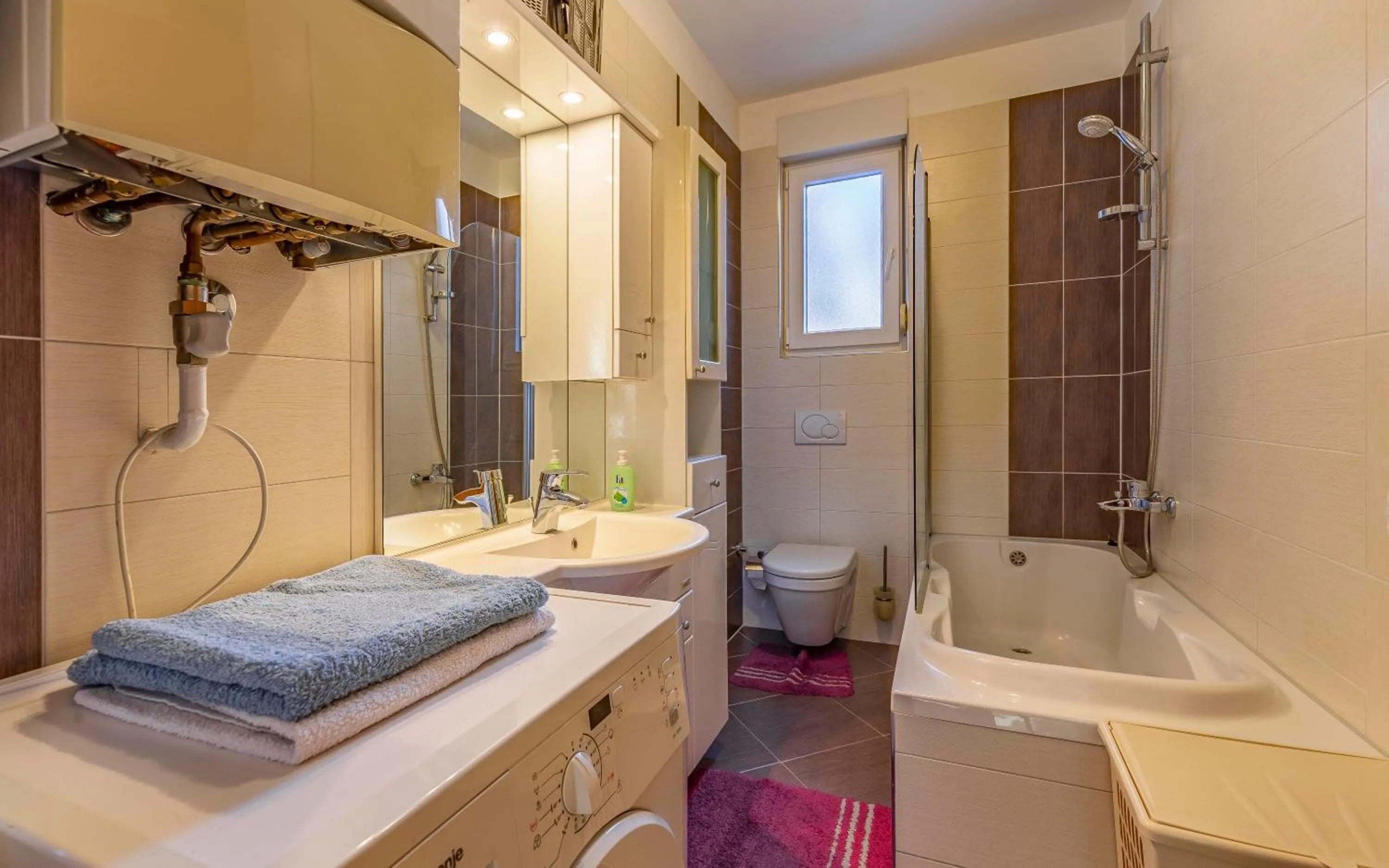 Toilet in Istriensonne - Apartments Veruda mit Grillterrasse