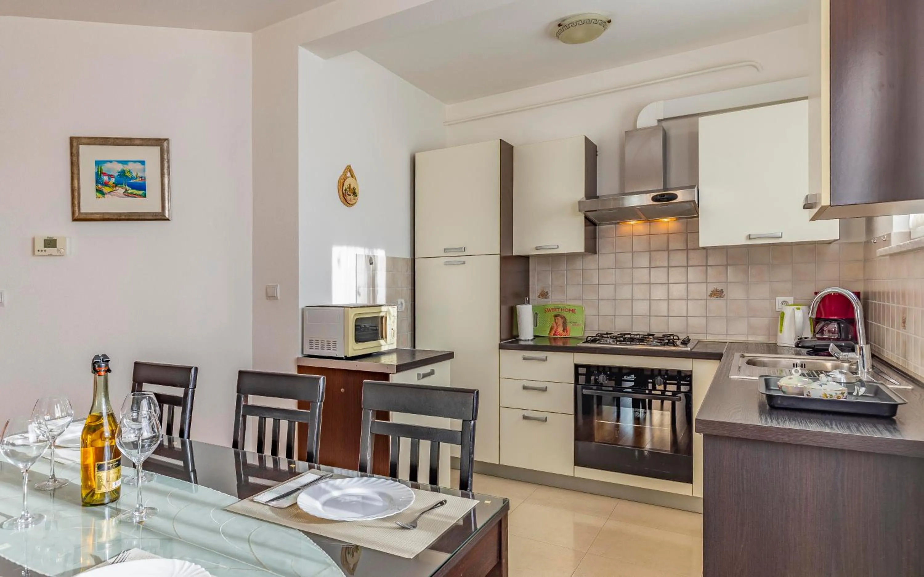 Kitchen or kitchenette in Istriensonne - Apartments Veruda mit Grillterrasse
