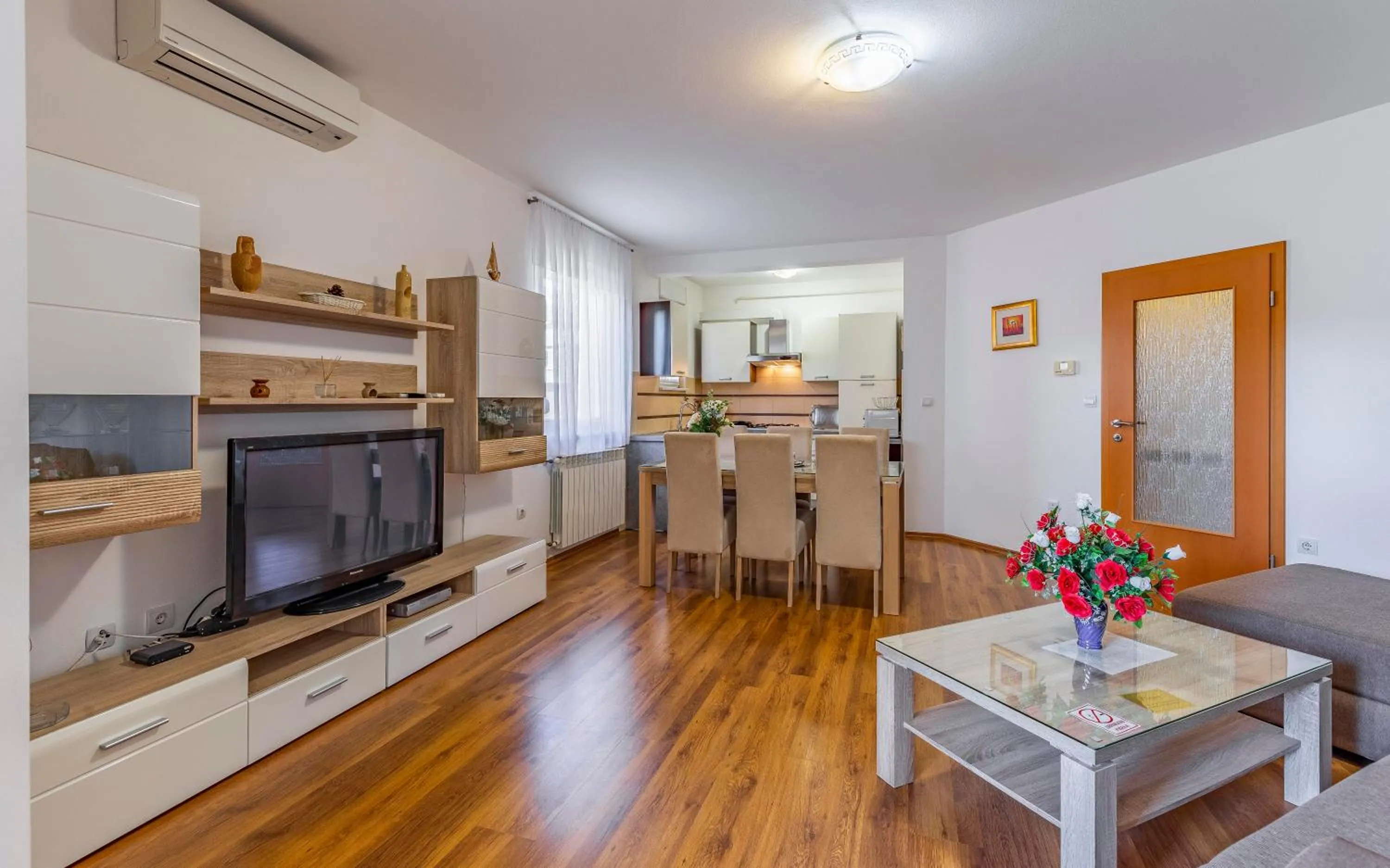 TV and multimedia in Istriensonne - Apartments Veruda mit Grillterrasse