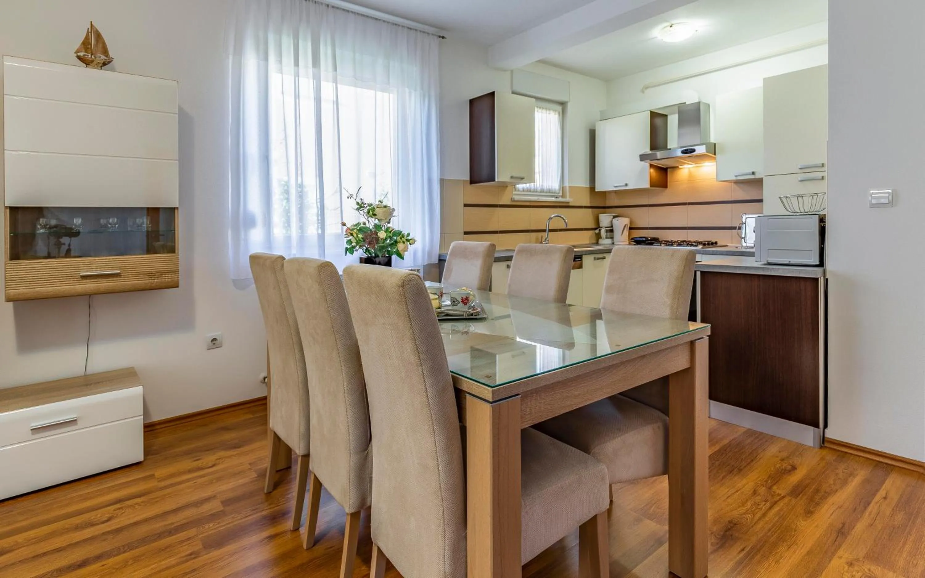 Kitchen or kitchenette in Istriensonne - Apartments Veruda mit Grillterrasse