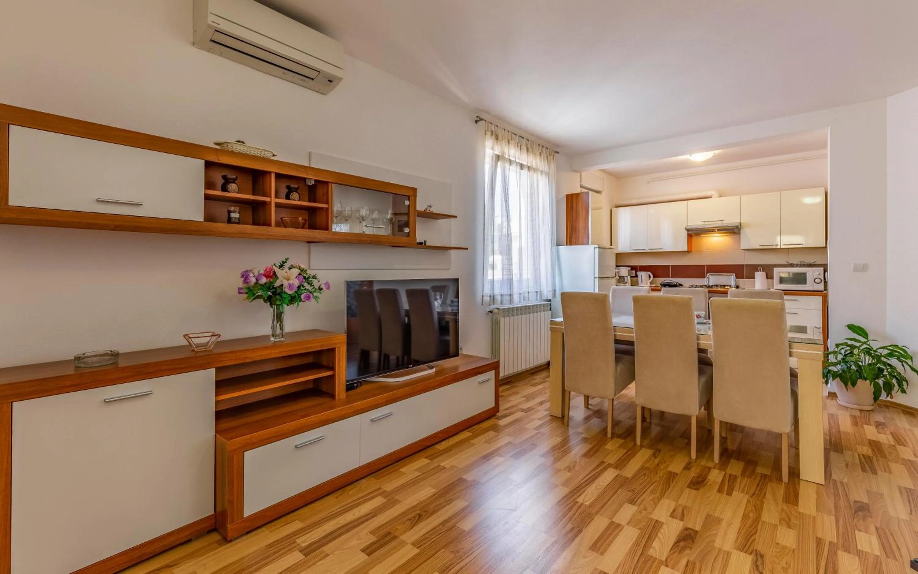 TV and multimedia in Istriensonne - Apartments Veruda mit Grillterrasse