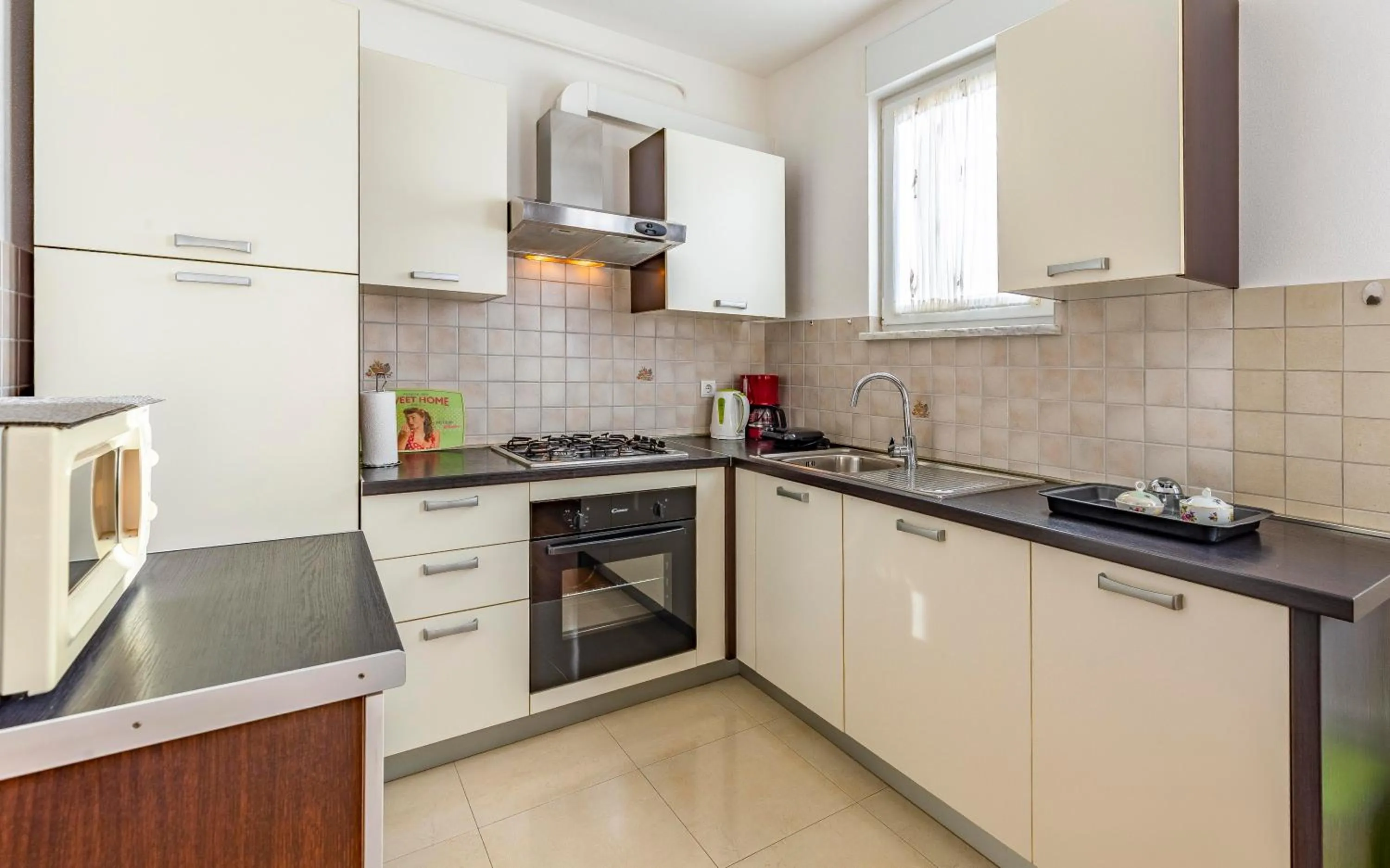 Kitchen or kitchenette in Istriensonne - Apartments Veruda mit Grillterrasse