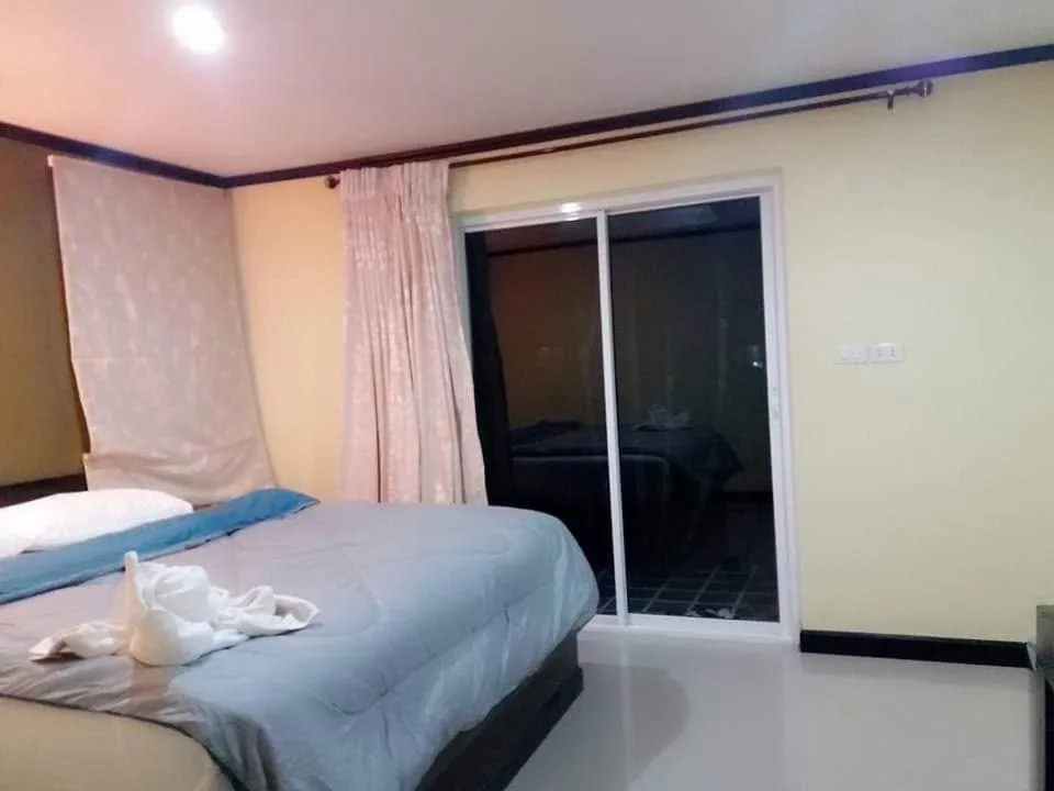 Bed in Lung Pod 9 resort