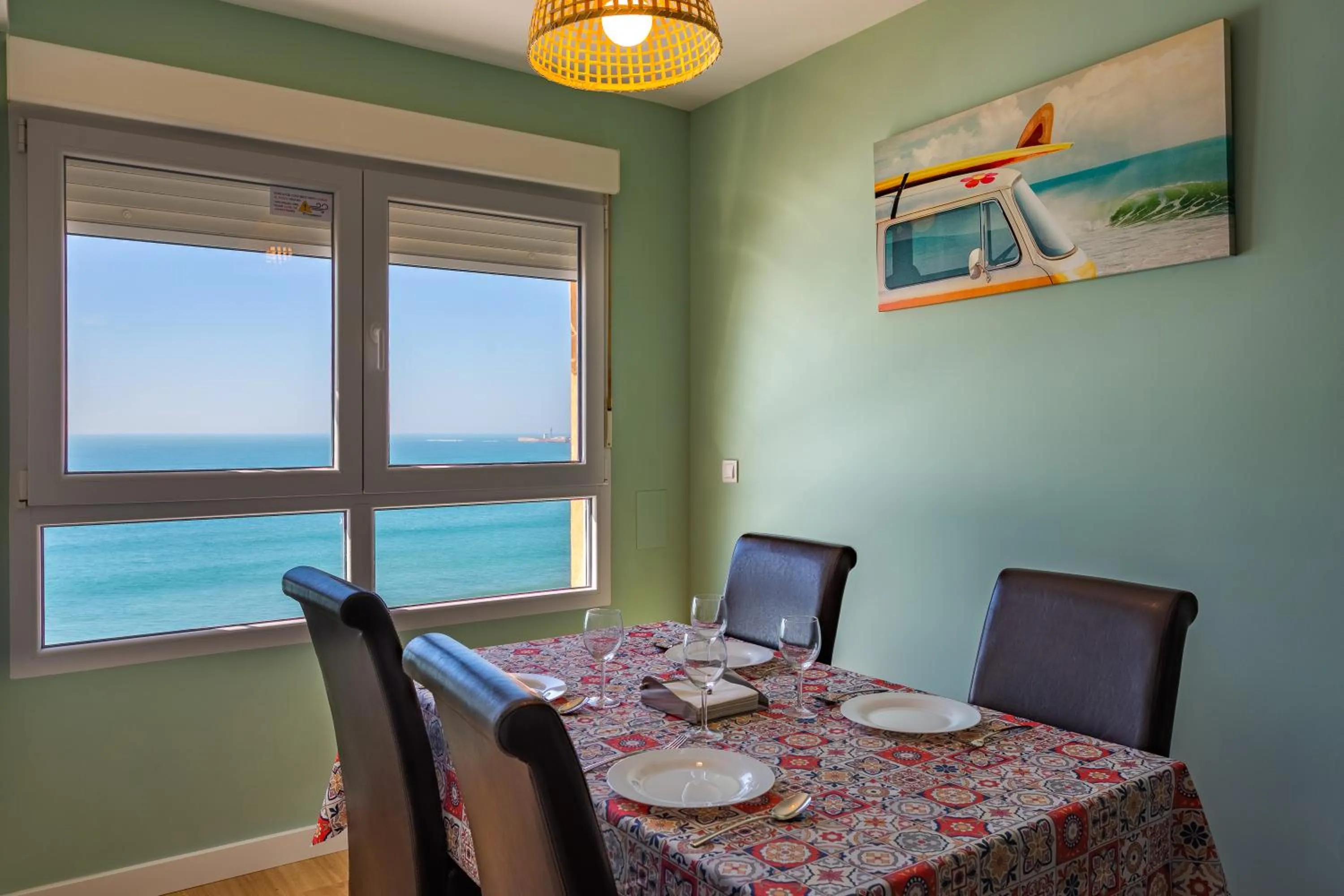 GAVIOTA Family Home free parking by Cadiz4Rentals