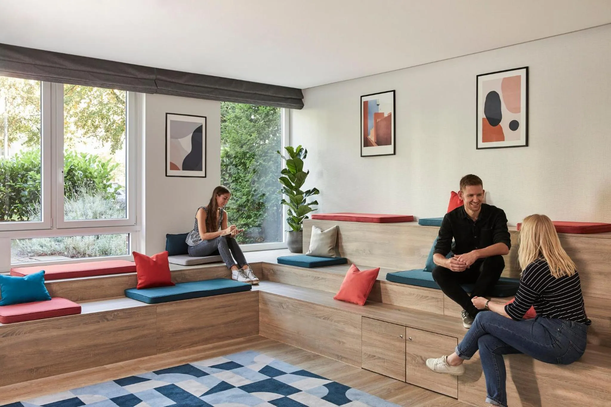 Meeting/conference room in Crowne Plaza Hamburg-City Alster by IHG