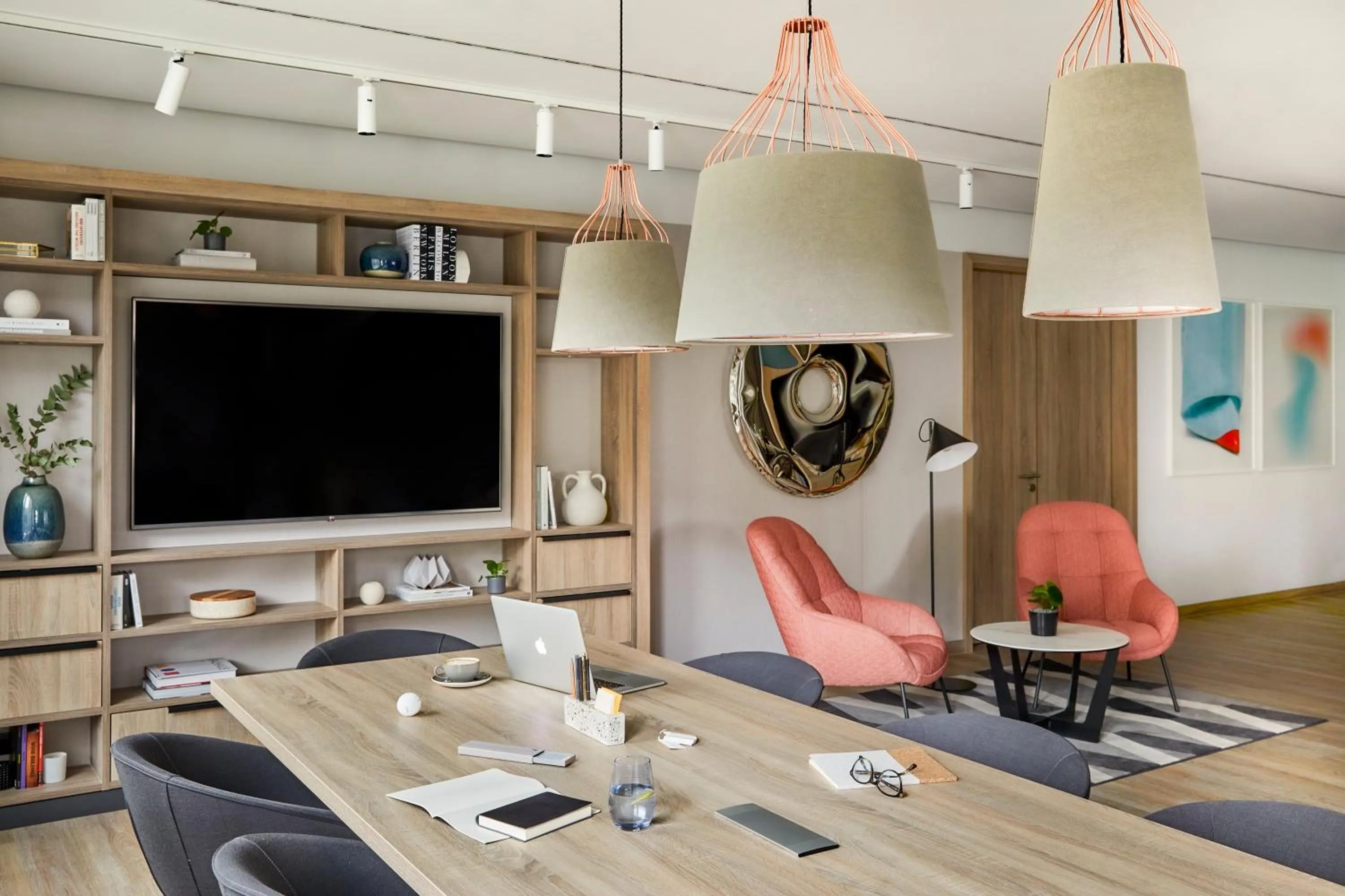 Meeting/conference room in Crowne Plaza Hamburg-City Alster by IHG