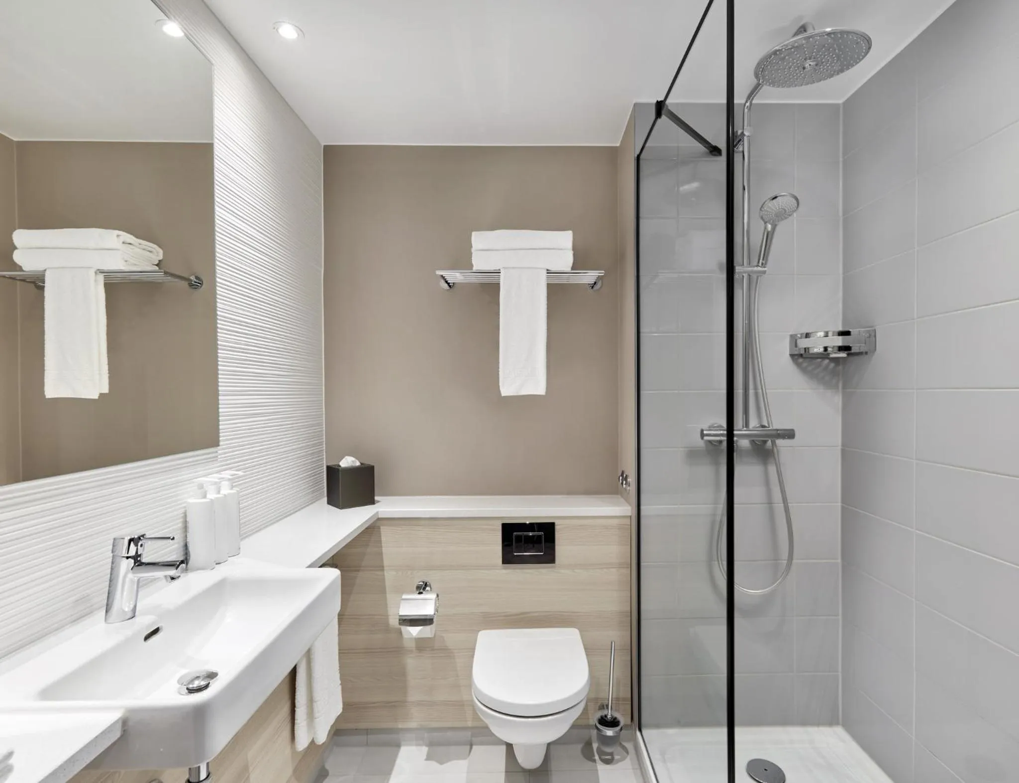Bathroom in Crowne Plaza Hamburg-City Alster by IHG