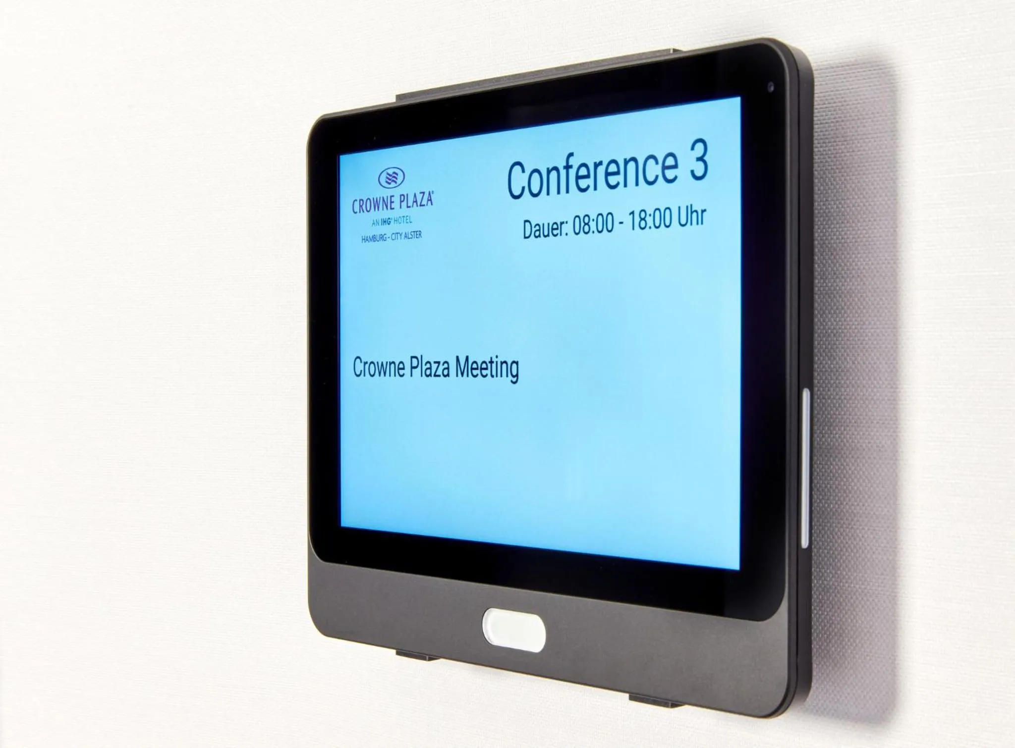 Meeting/conference room in Crowne Plaza Hamburg-City Alster by IHG