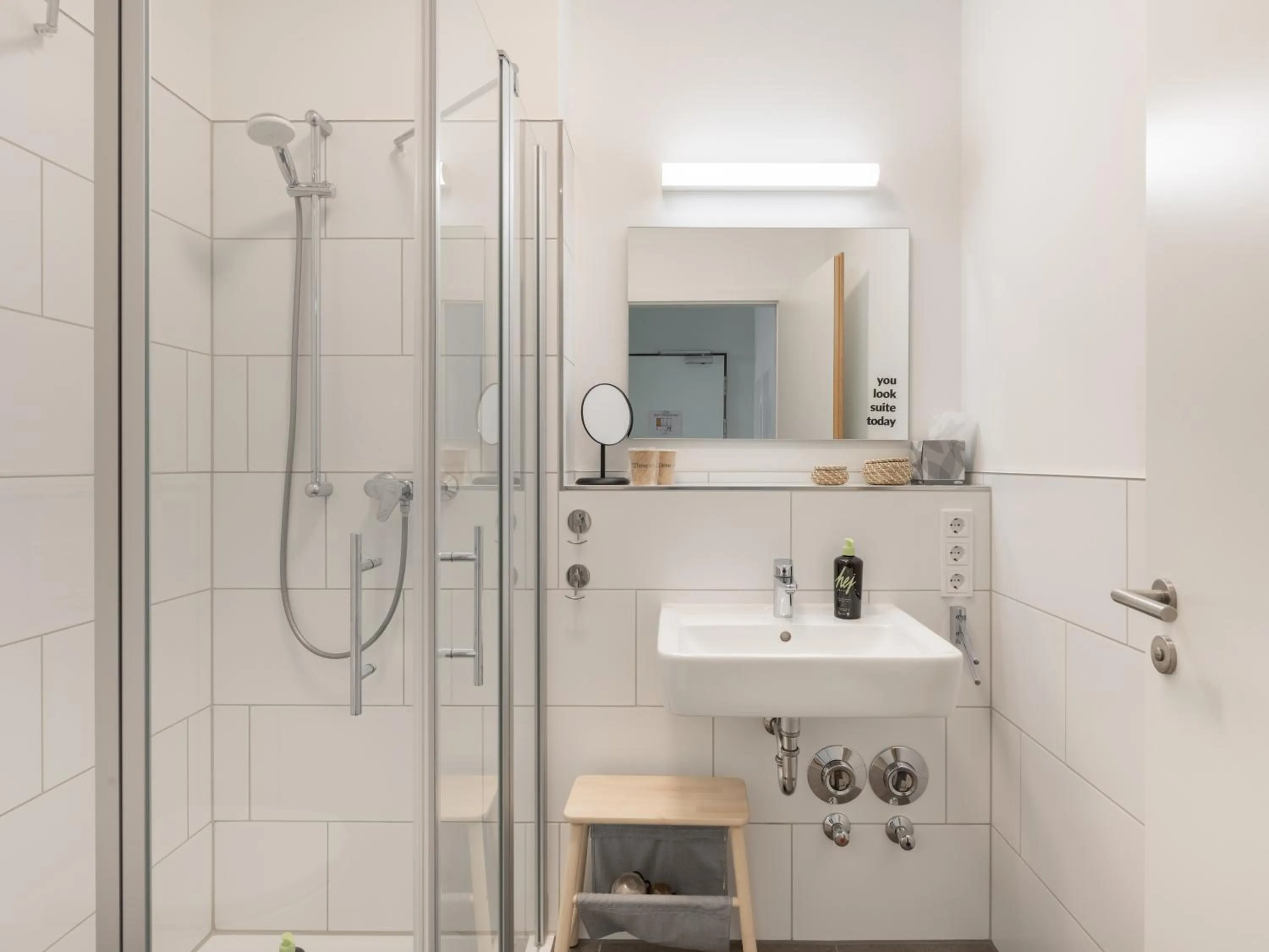 Shower in Limehome Trier Nikolaus-Leis-Straße