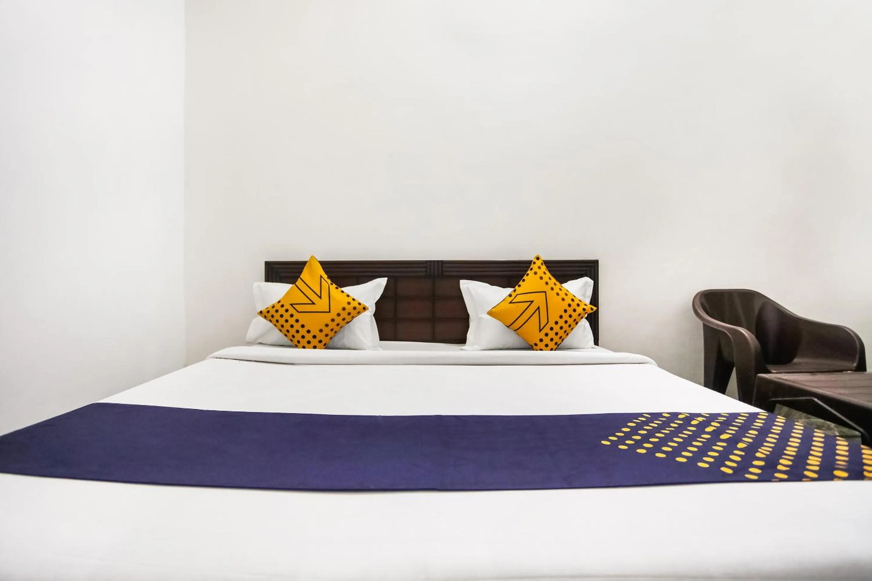 Bedroom in Hotel O by OYO Dollar