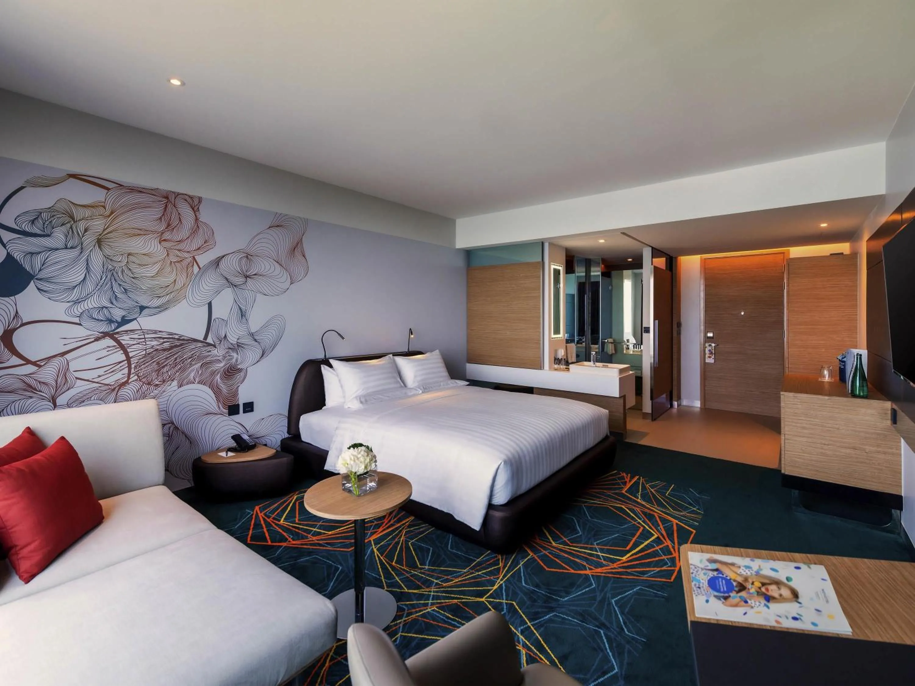 Bedroom, Bed in Novotel Marina Sriracha