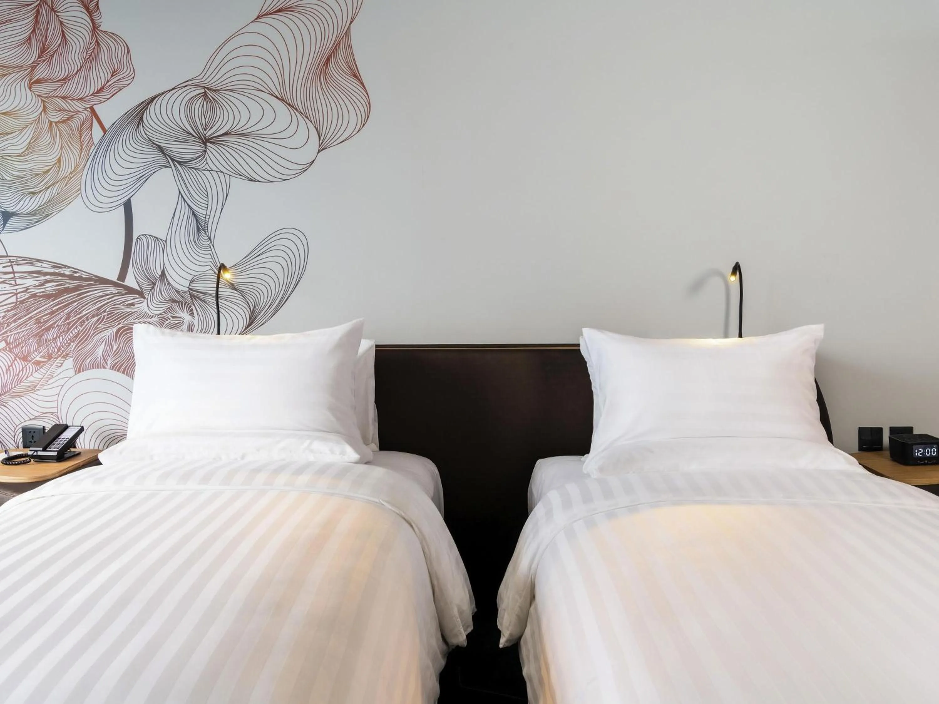 Bedroom, Bed in Novotel Marina Sriracha