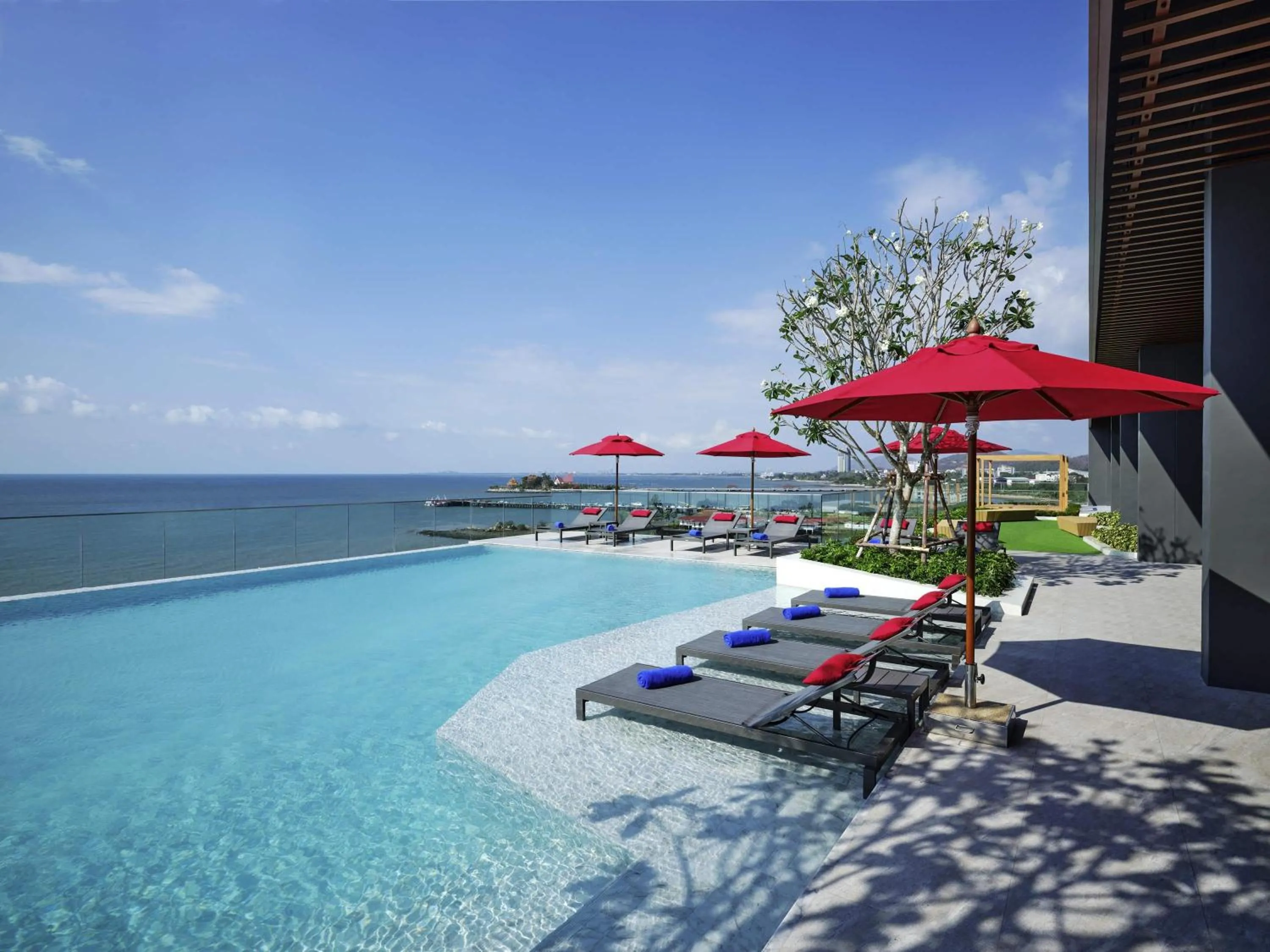 Property building in Novotel Marina Sriracha