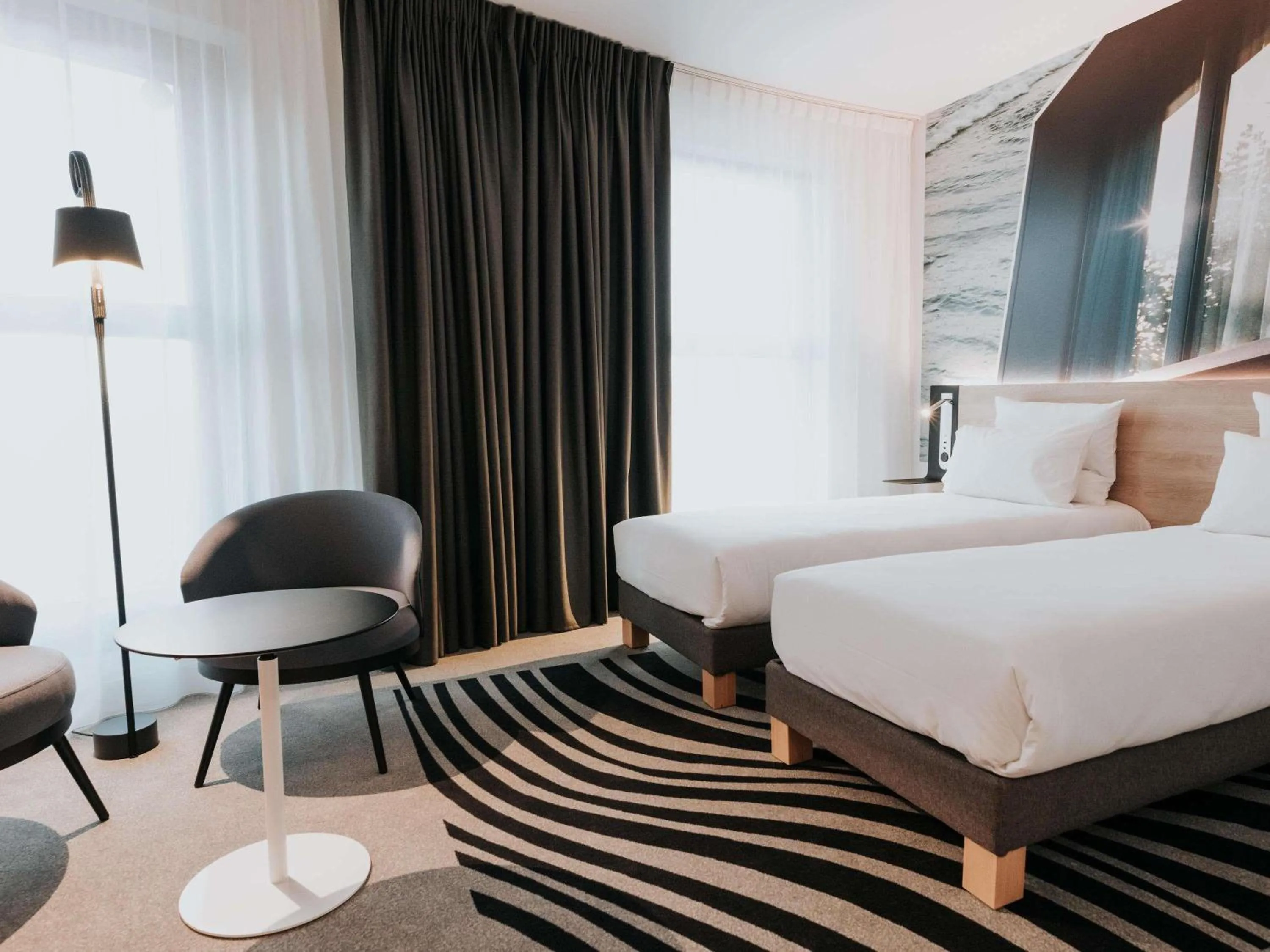 Bedroom, Bed in Novotel Angers Centre Gare
