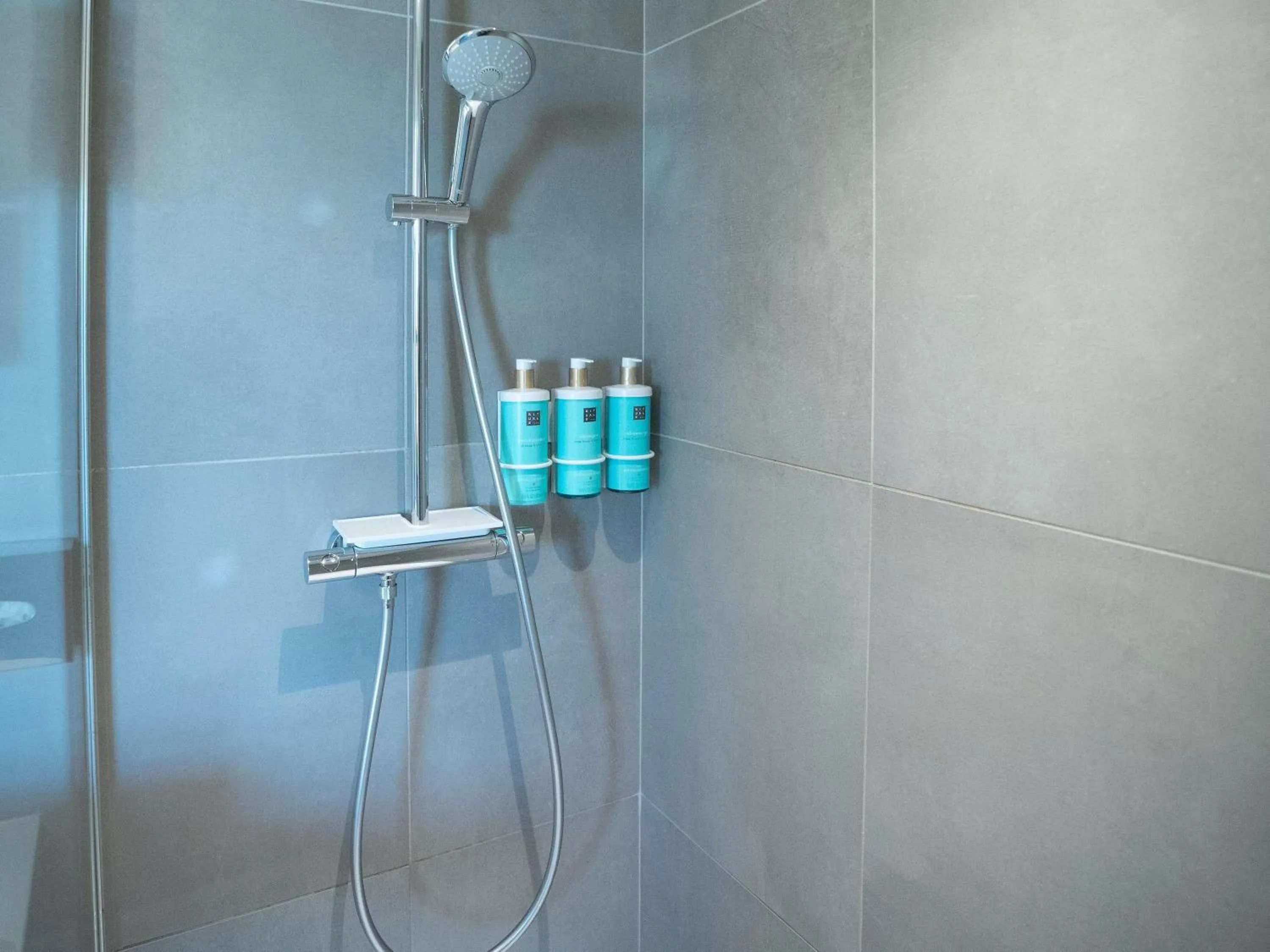 Bedroom in Novotel Angers Centre Gare