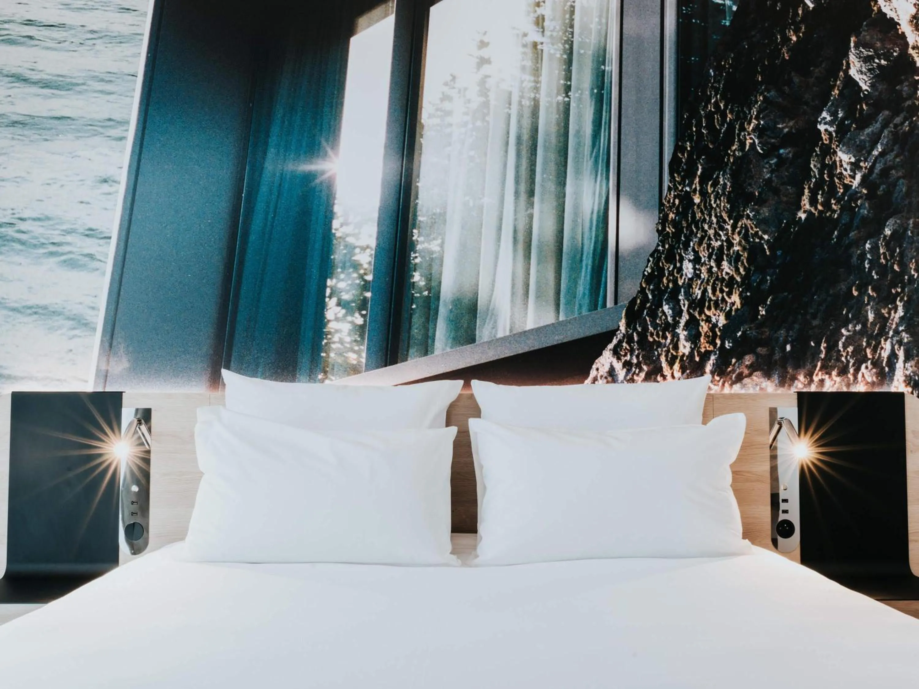 Bedroom, Bed in Novotel Angers Centre Gare