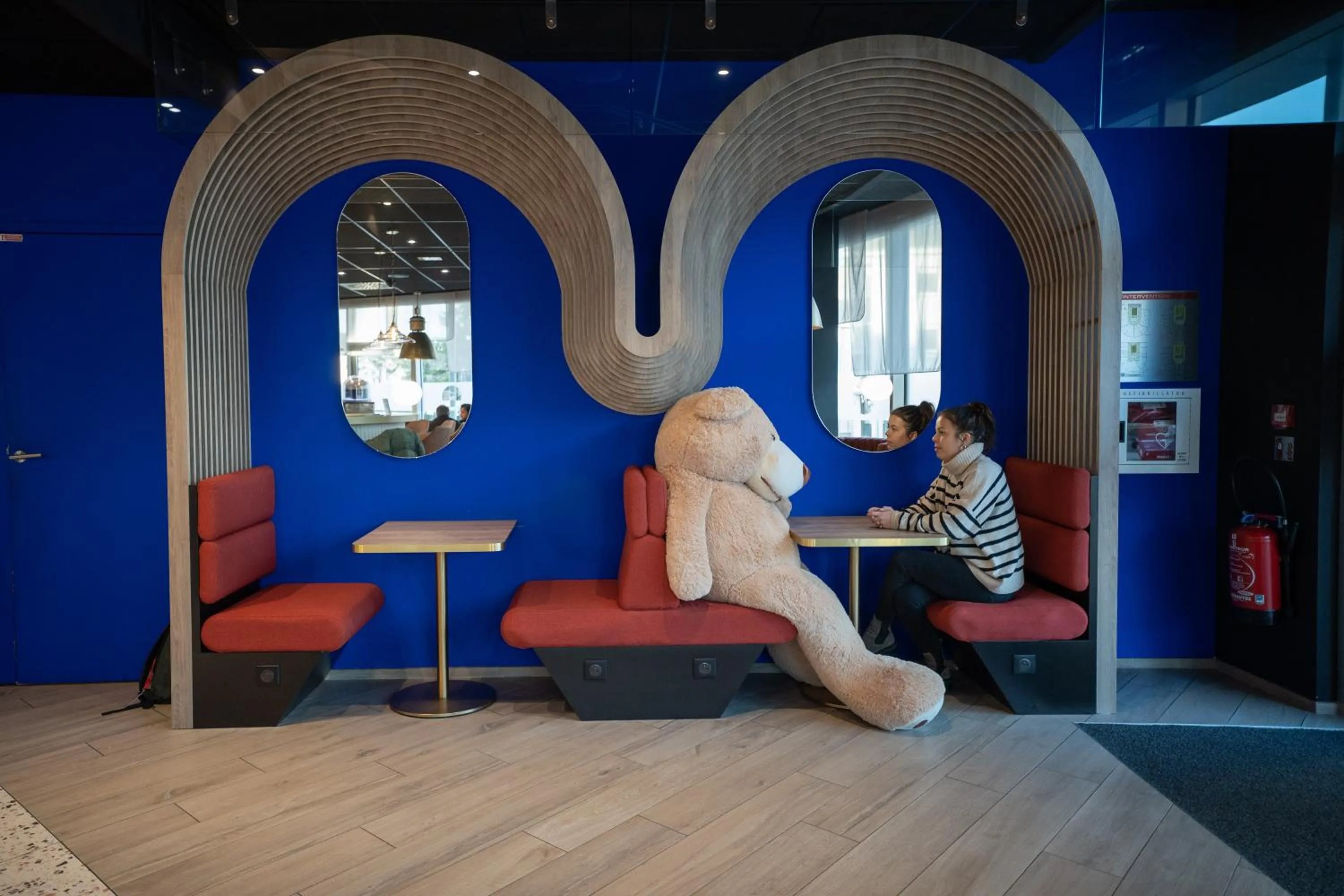 Lobby or reception in Novotel Angers Centre Gare