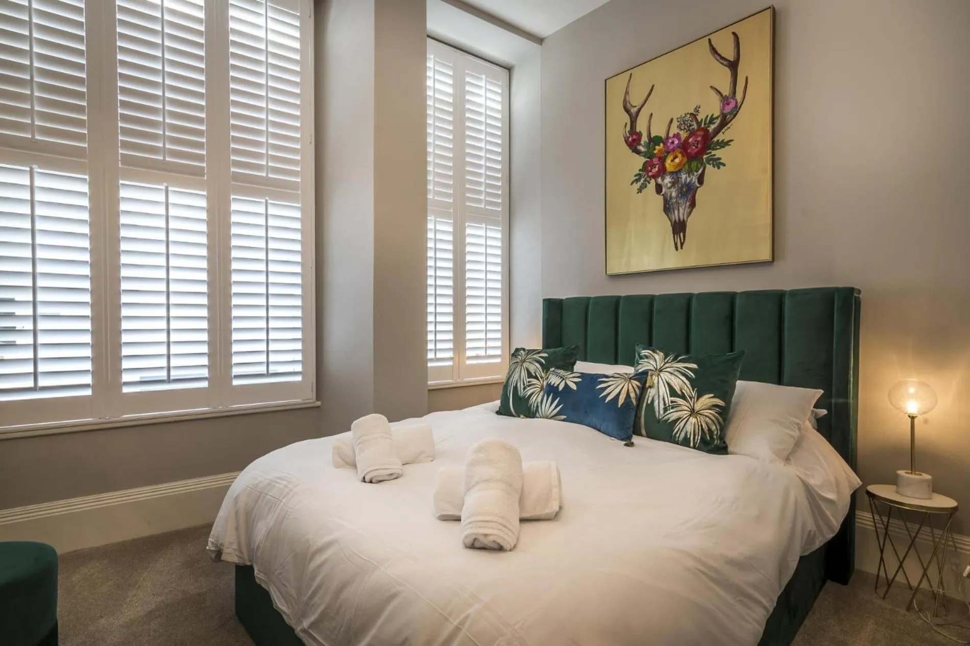 Floor plan, Bed in Pieces of Eight - 2 Bedroom Apartment - Tenby - (Windsor House)