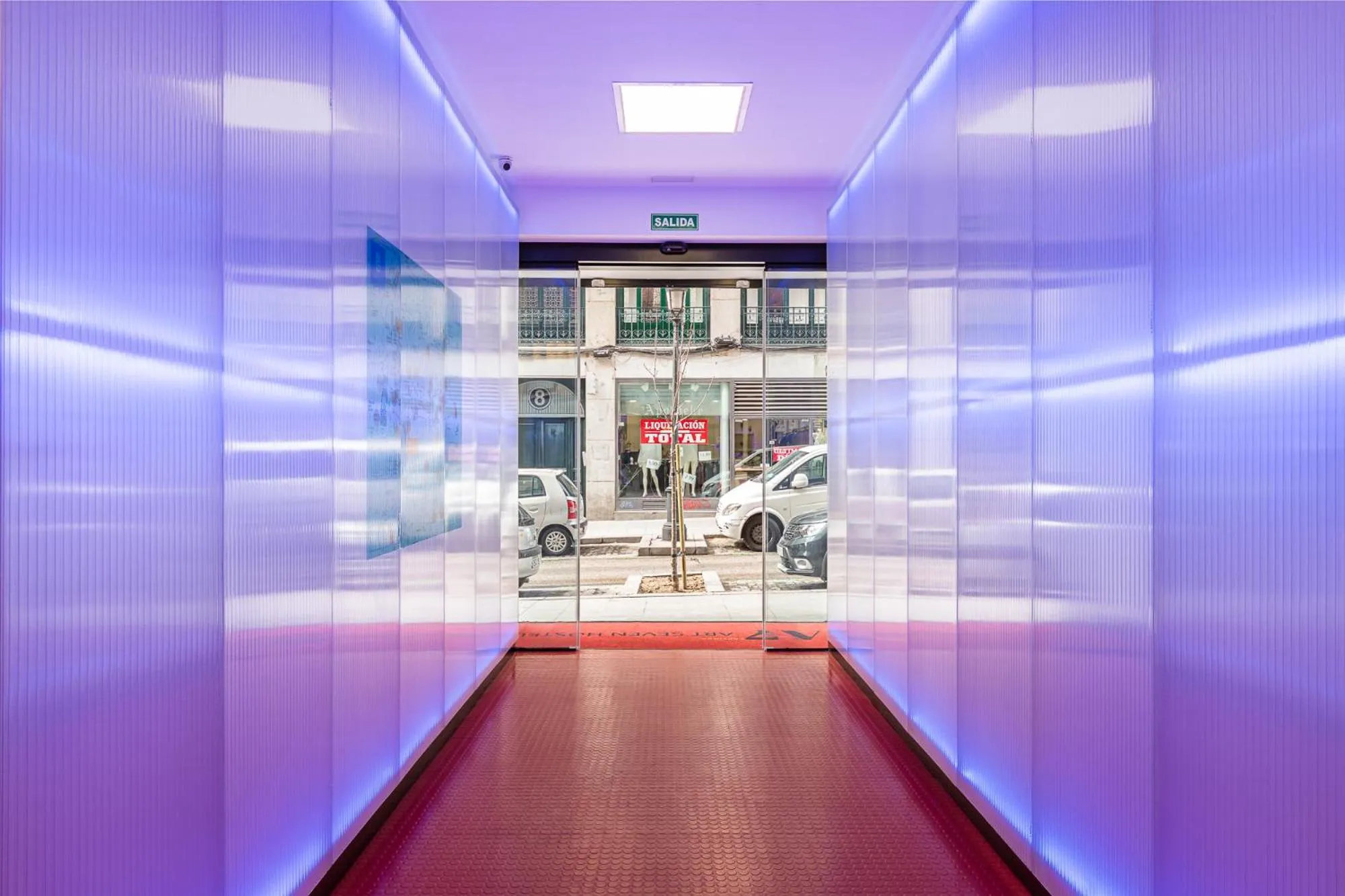 Art Seven Hostel Capsules