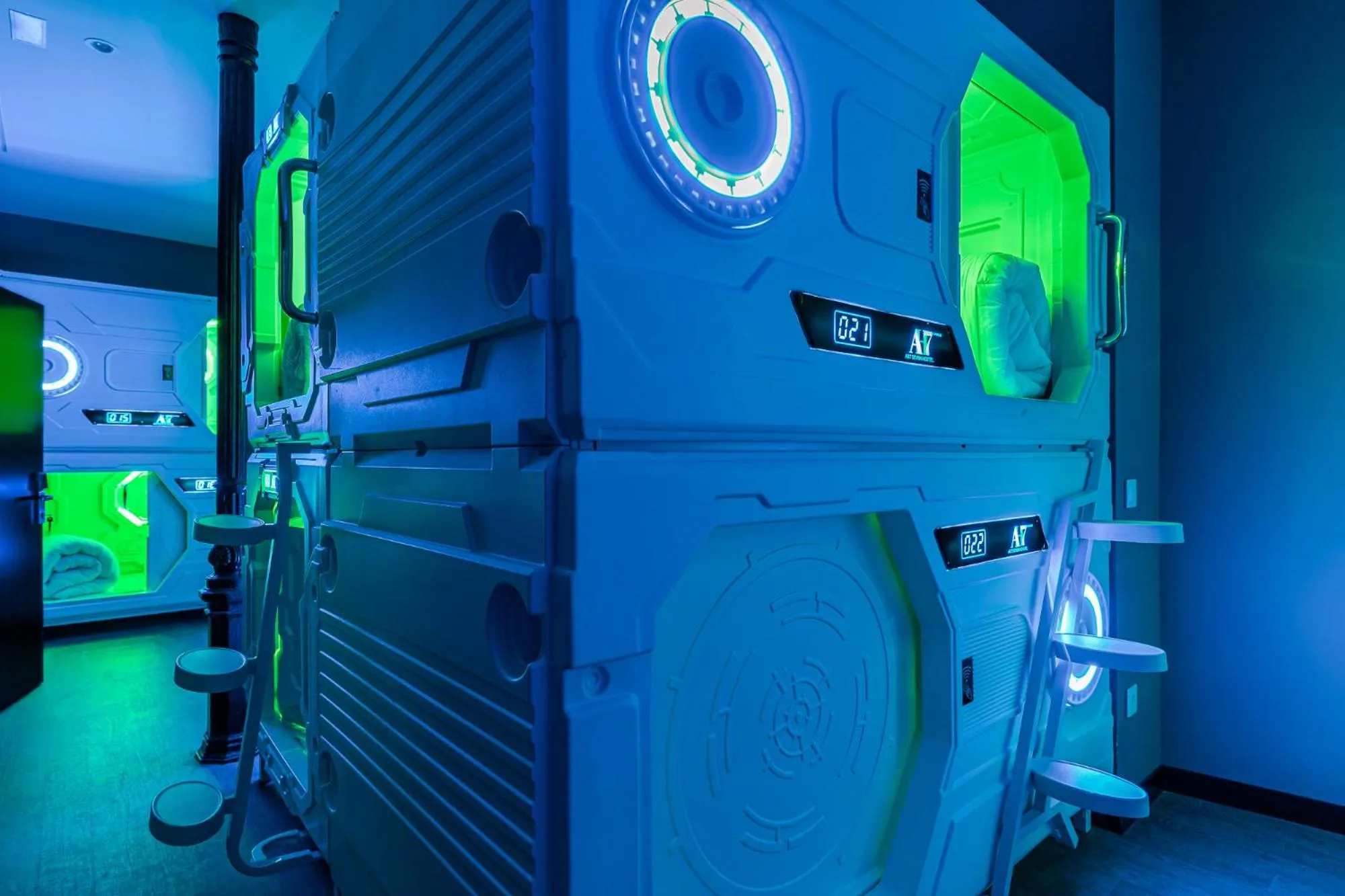 Art Seven Hostel Capsules