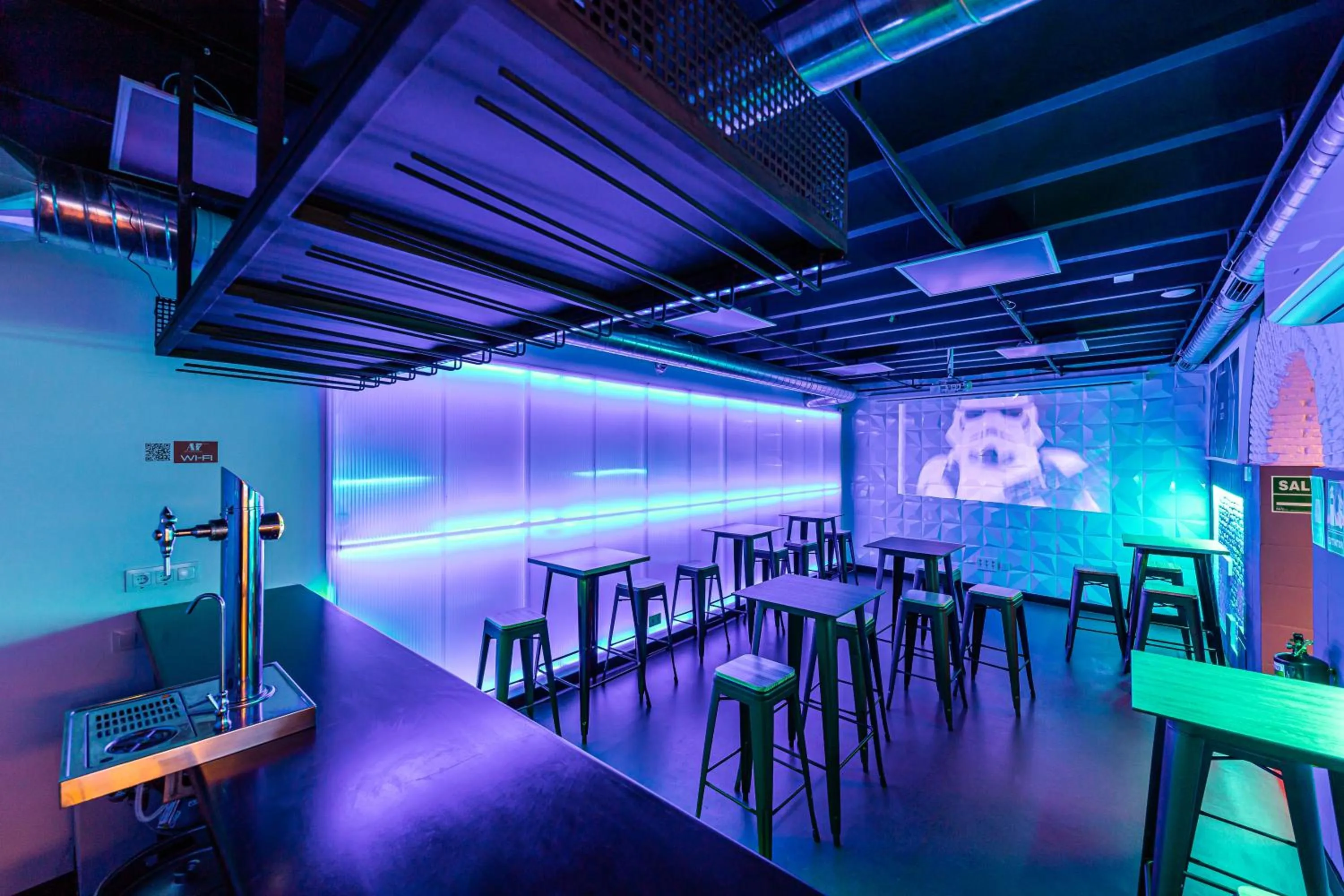 Art Seven Hostel Capsules