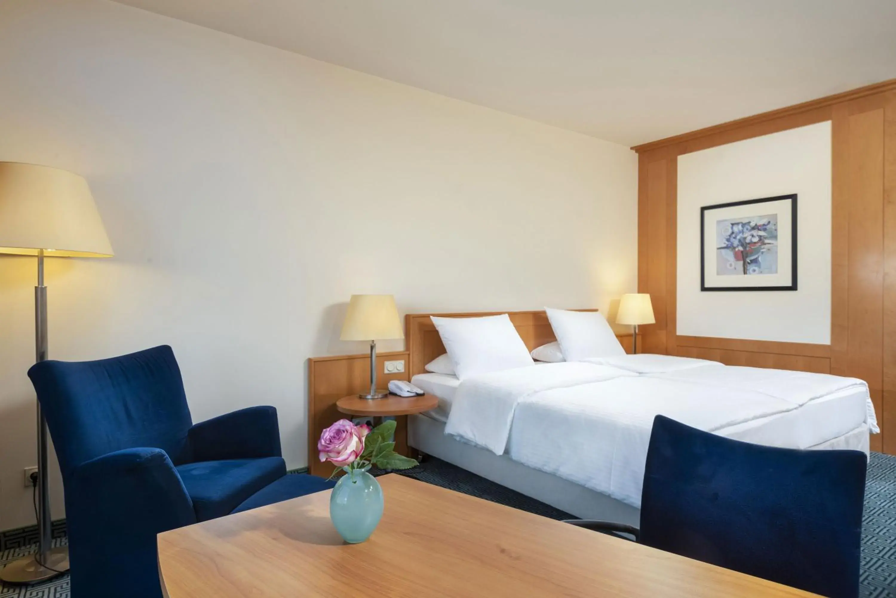 Classic Single Room in Maritim Hotel Frankfurt Classic Single Room in Maritim Hotel Frankfurt