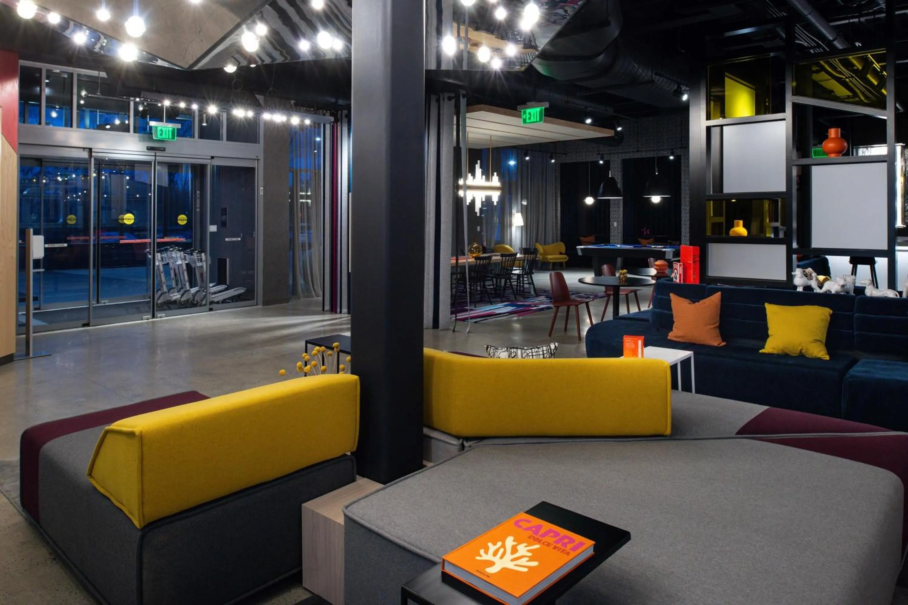 Lobby or reception in Aloft Charlotte Airport