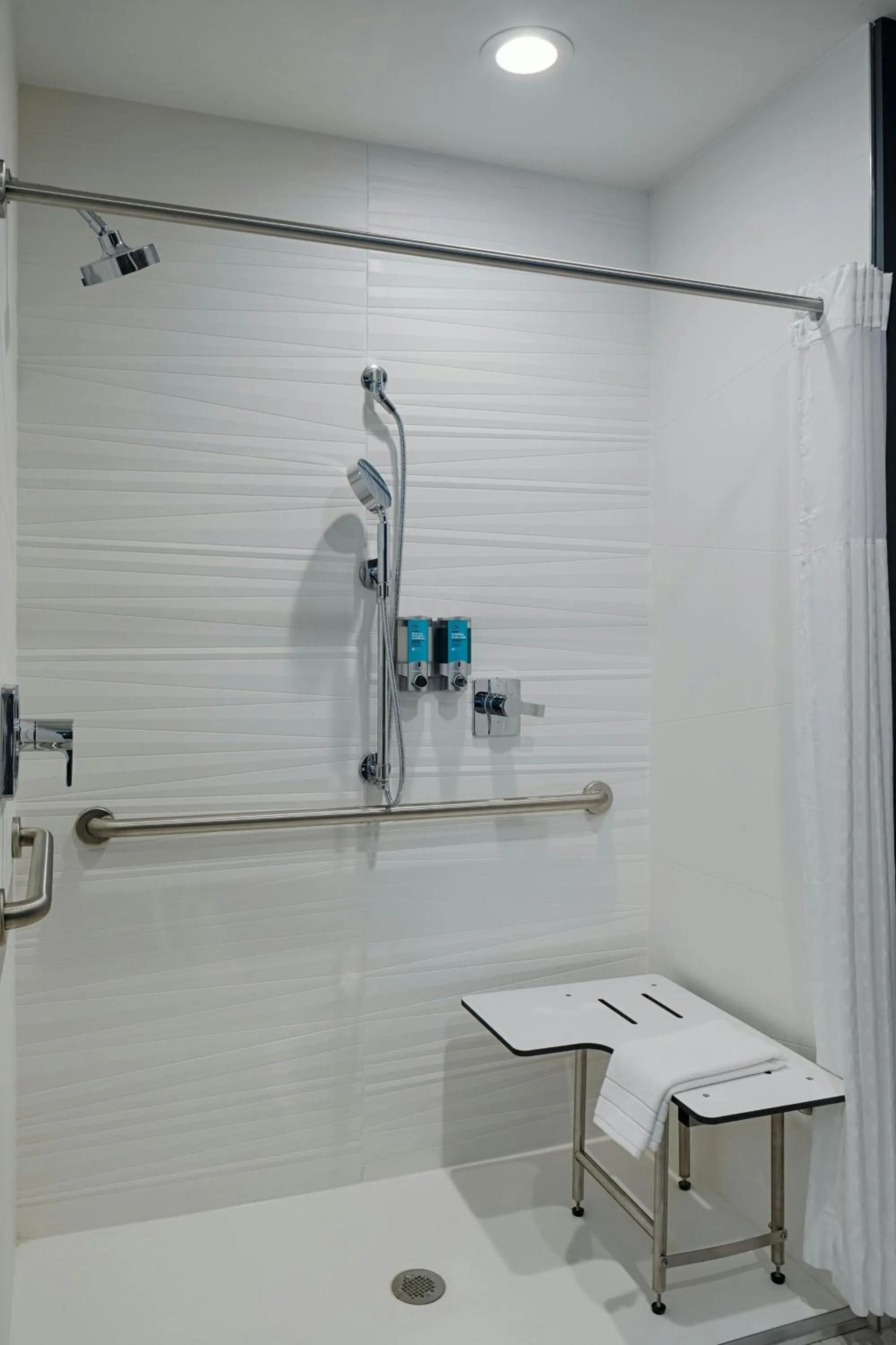 Bathroom in Aloft Columbus