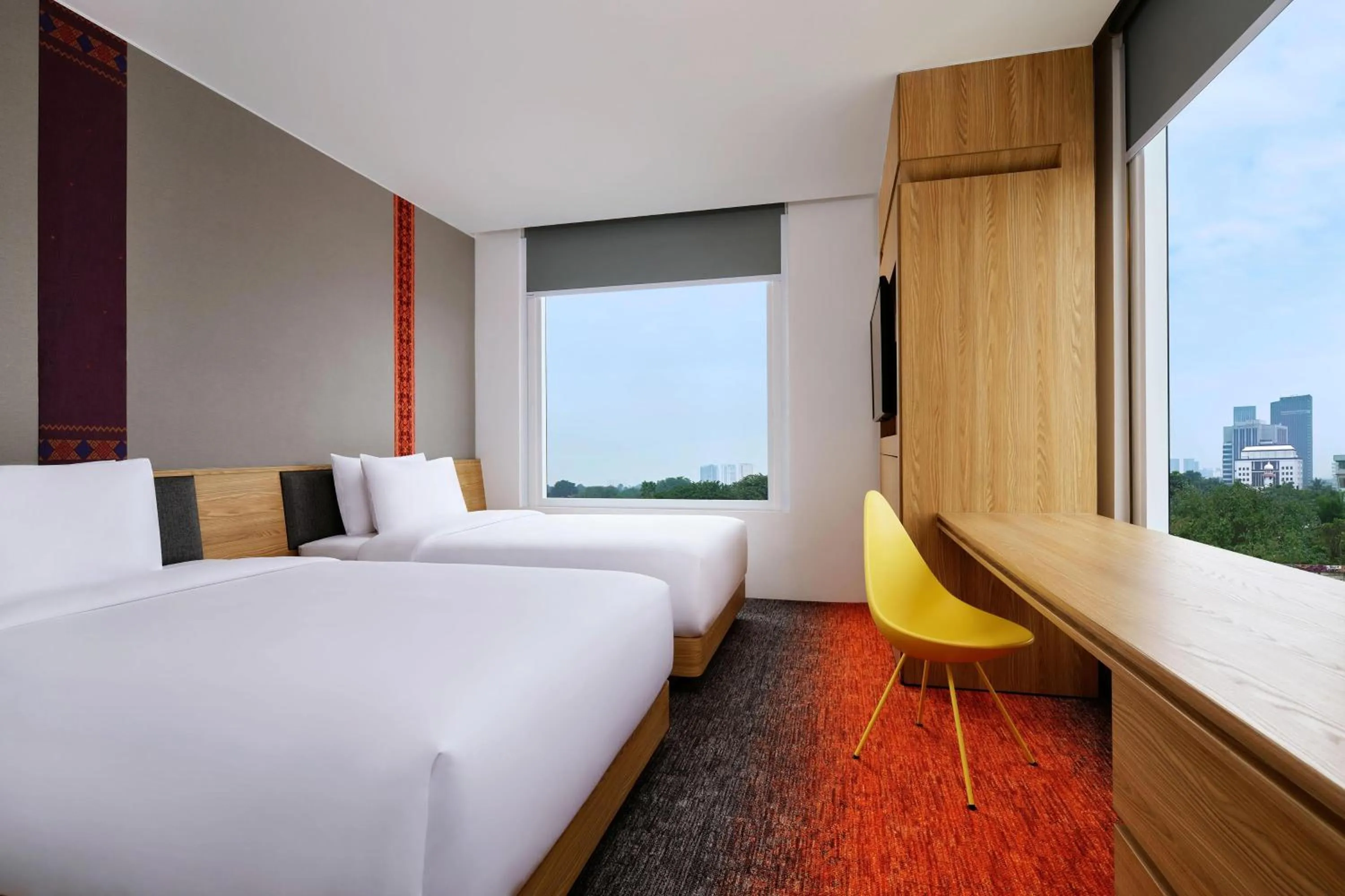 Photo of the whole room, Bed in Aloft South Jakarta