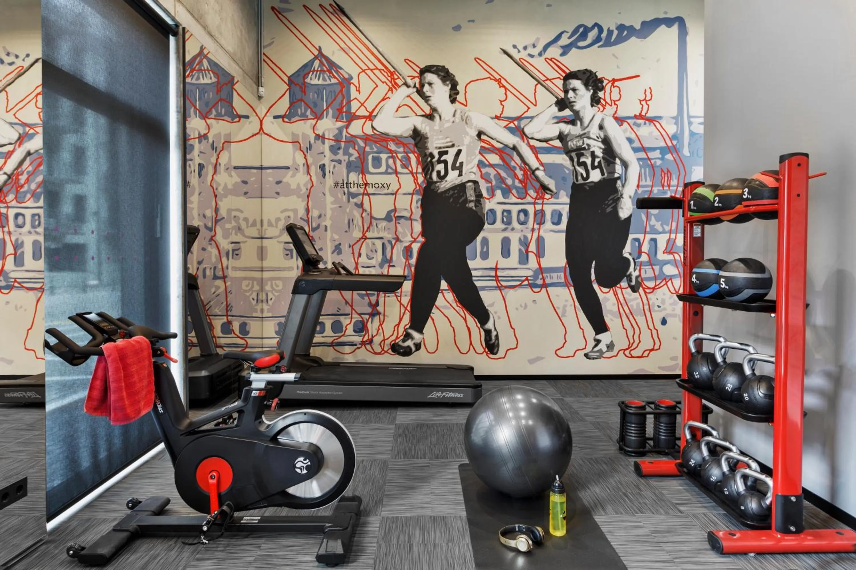Fitness centre/facilities in Moxy Kaunas Center