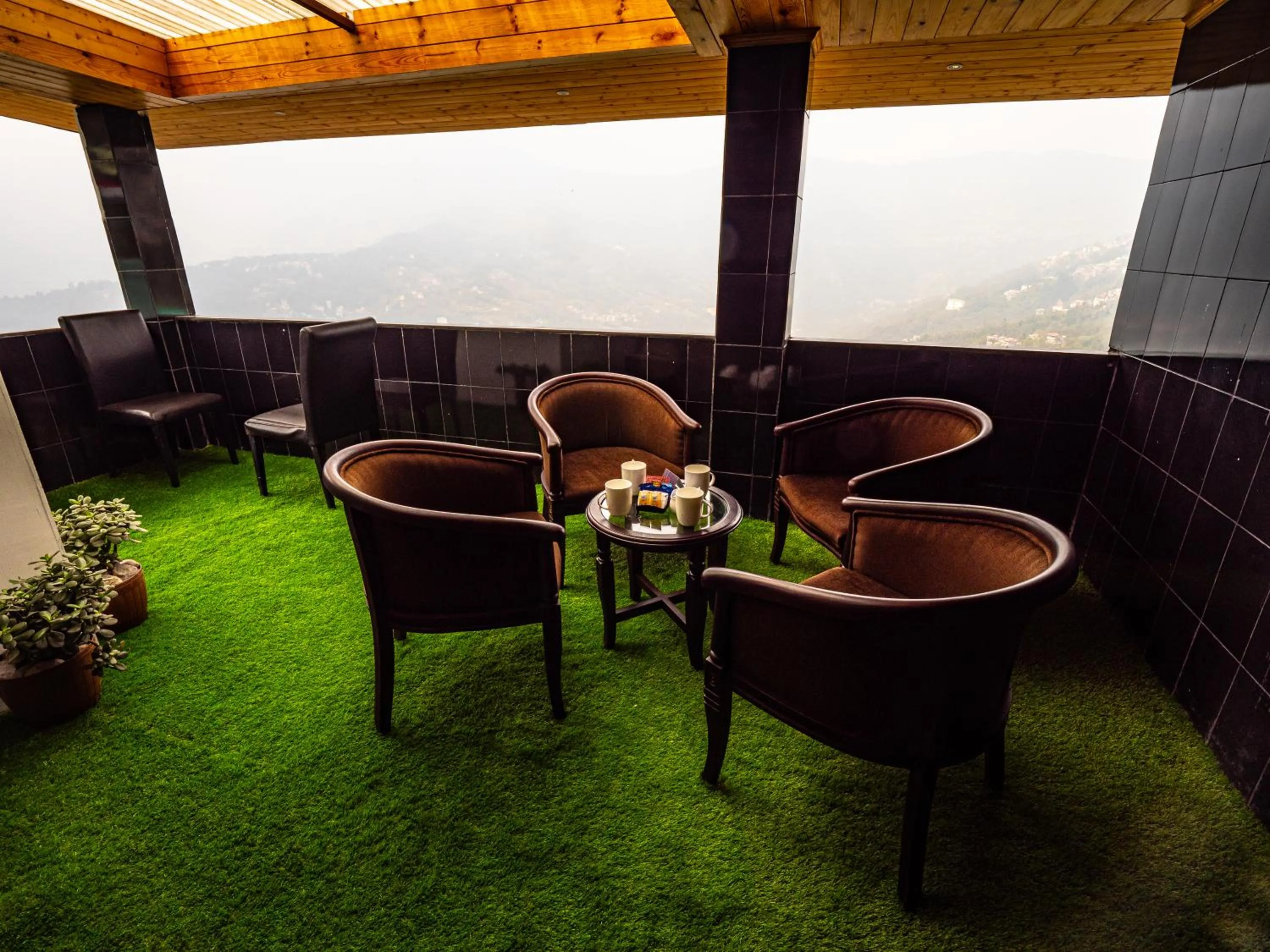 Garden in Sumitel Shangrila