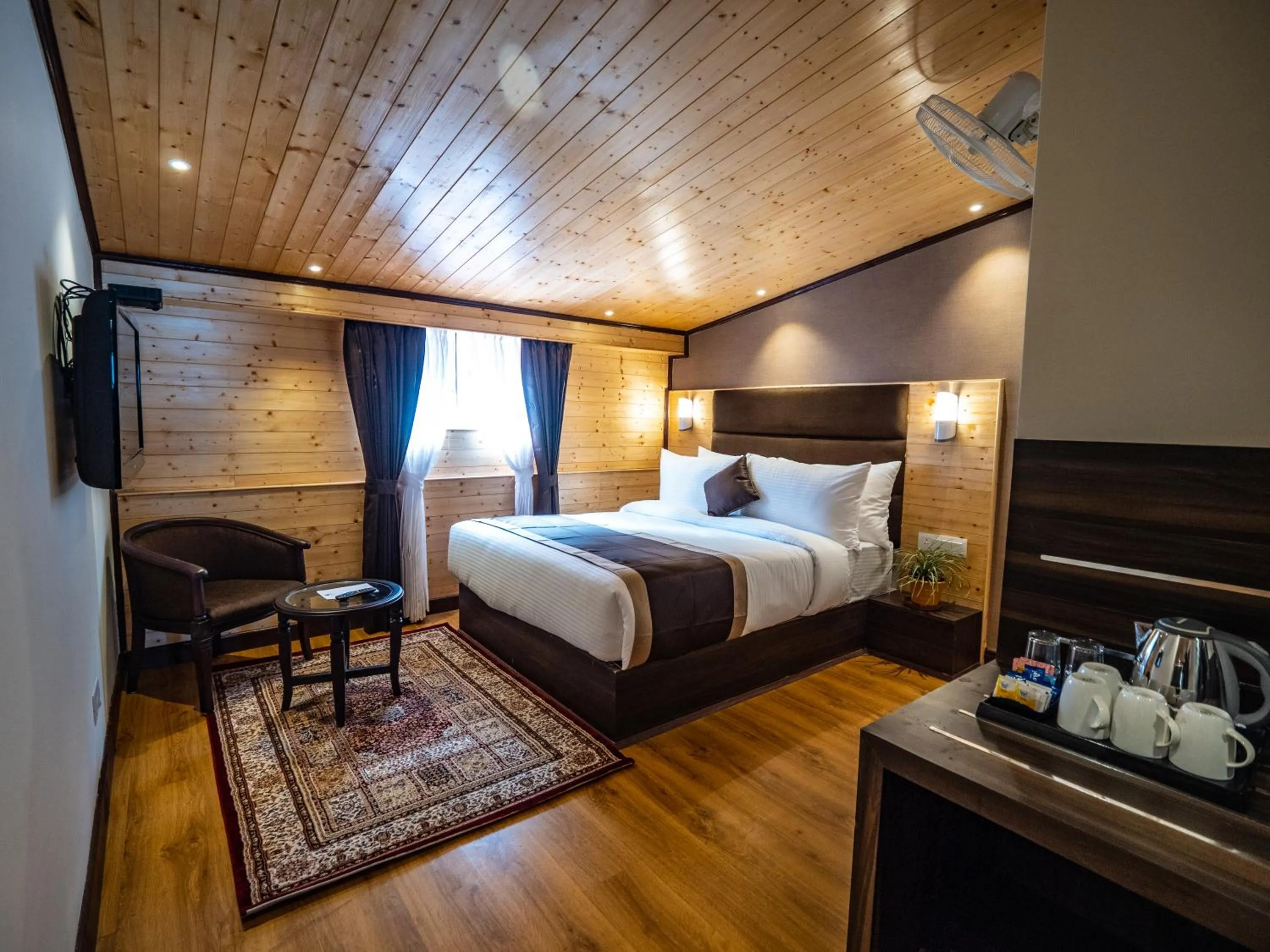 Bedroom, Bed in Sumitel Shangrila