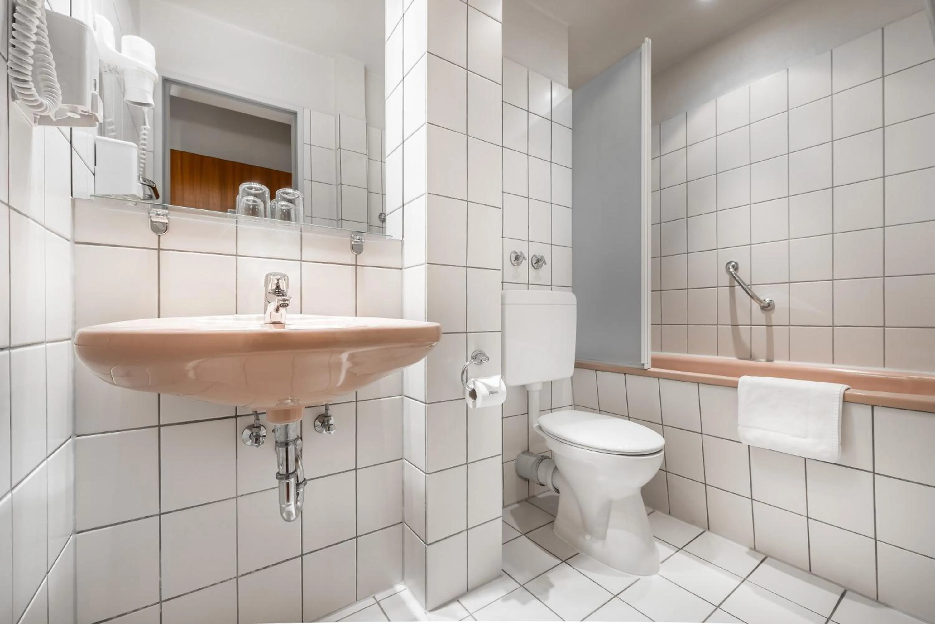 Bathroom in Hotel Central Hamburg