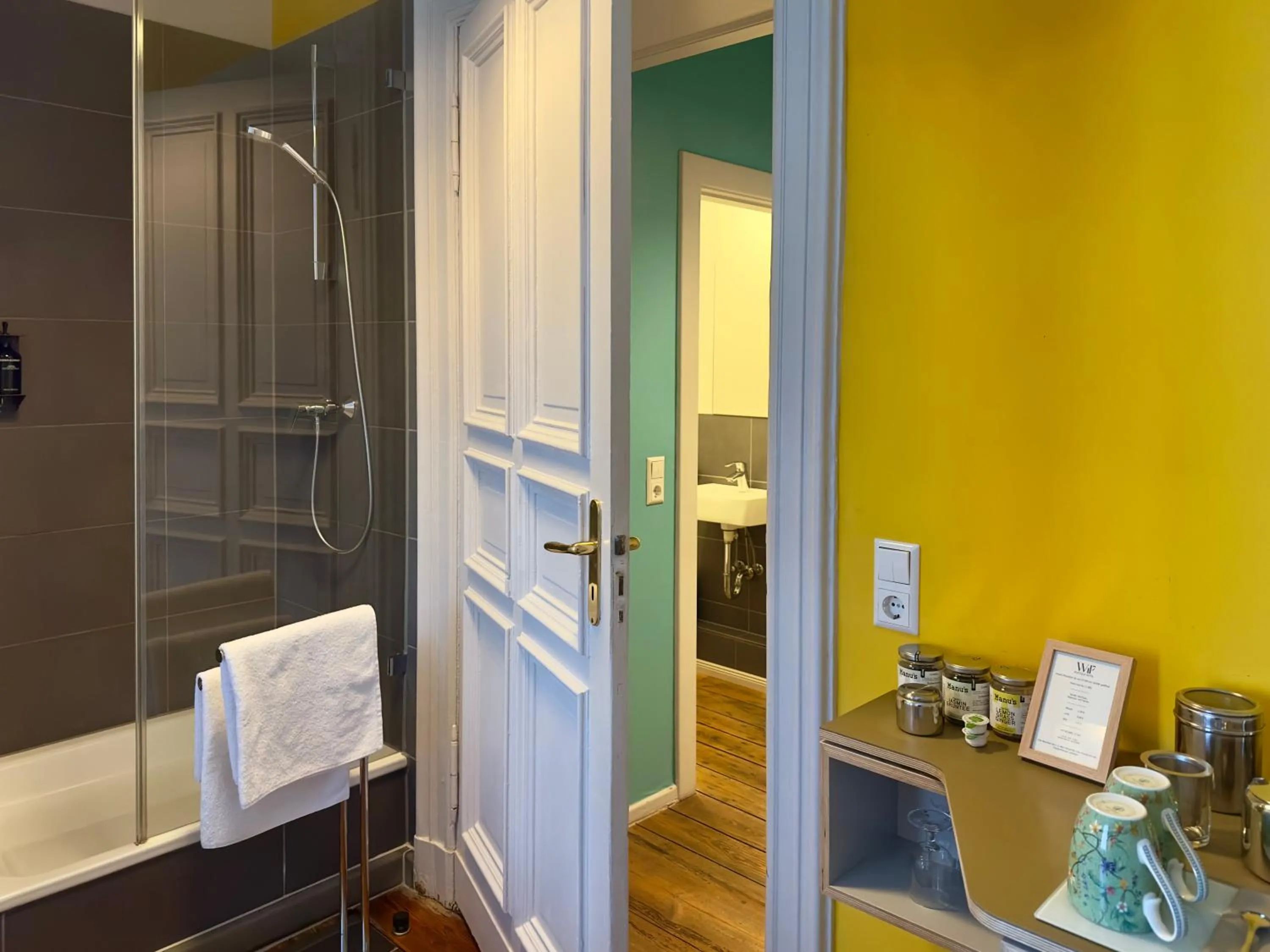 Shower in Wil7 Boutique Hotel