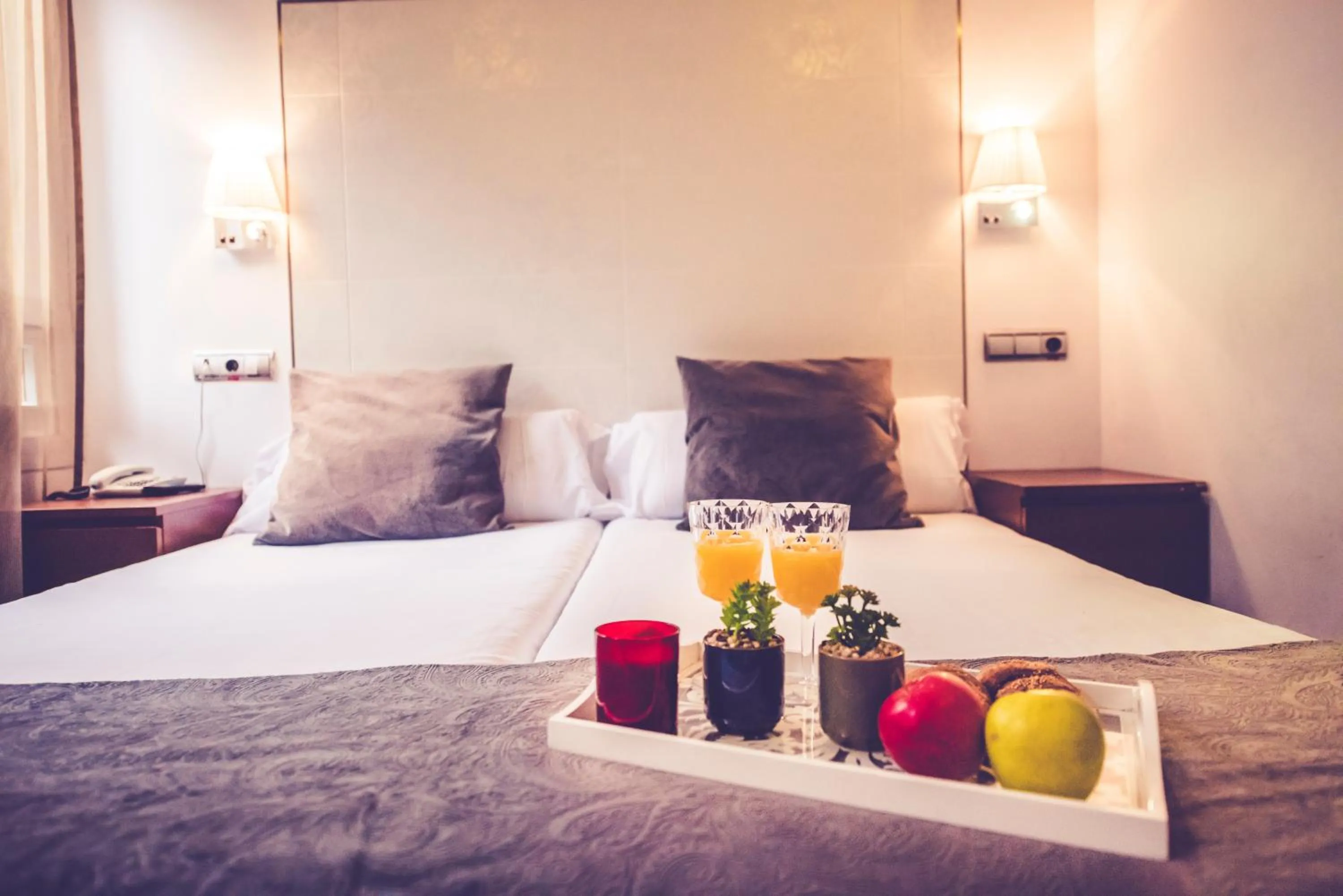 Bed in Hostal Sol Los Angeles