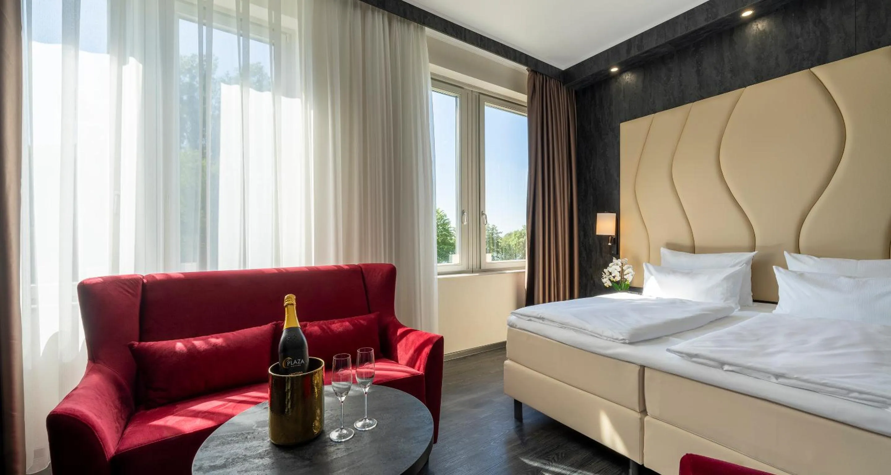 Bed in PLAZA Premium Schwerin Sure Hotel Collection by Best Western