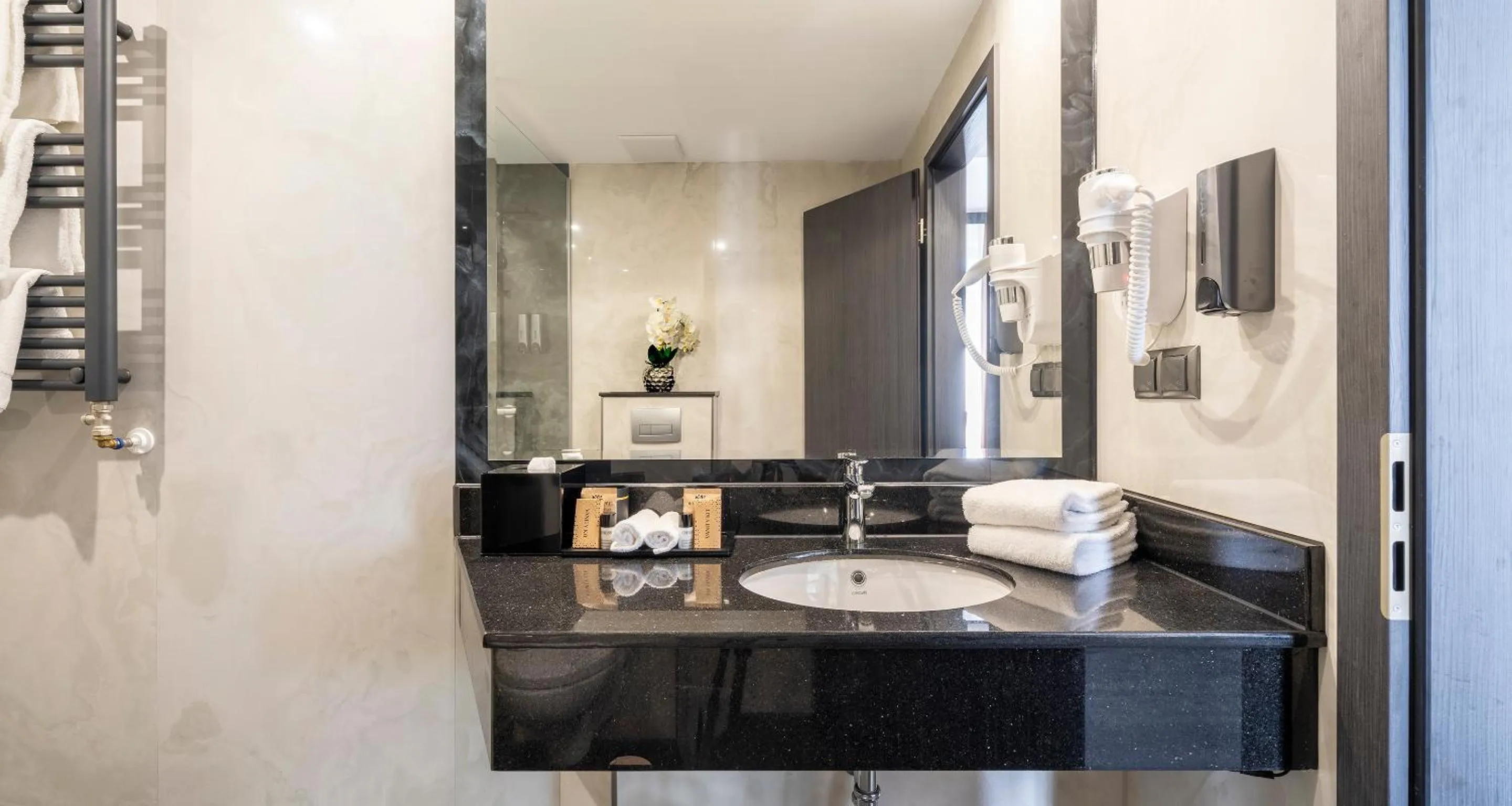 Bathroom in PLAZA Premium Schwerin Sure Hotel Collection by Best Western