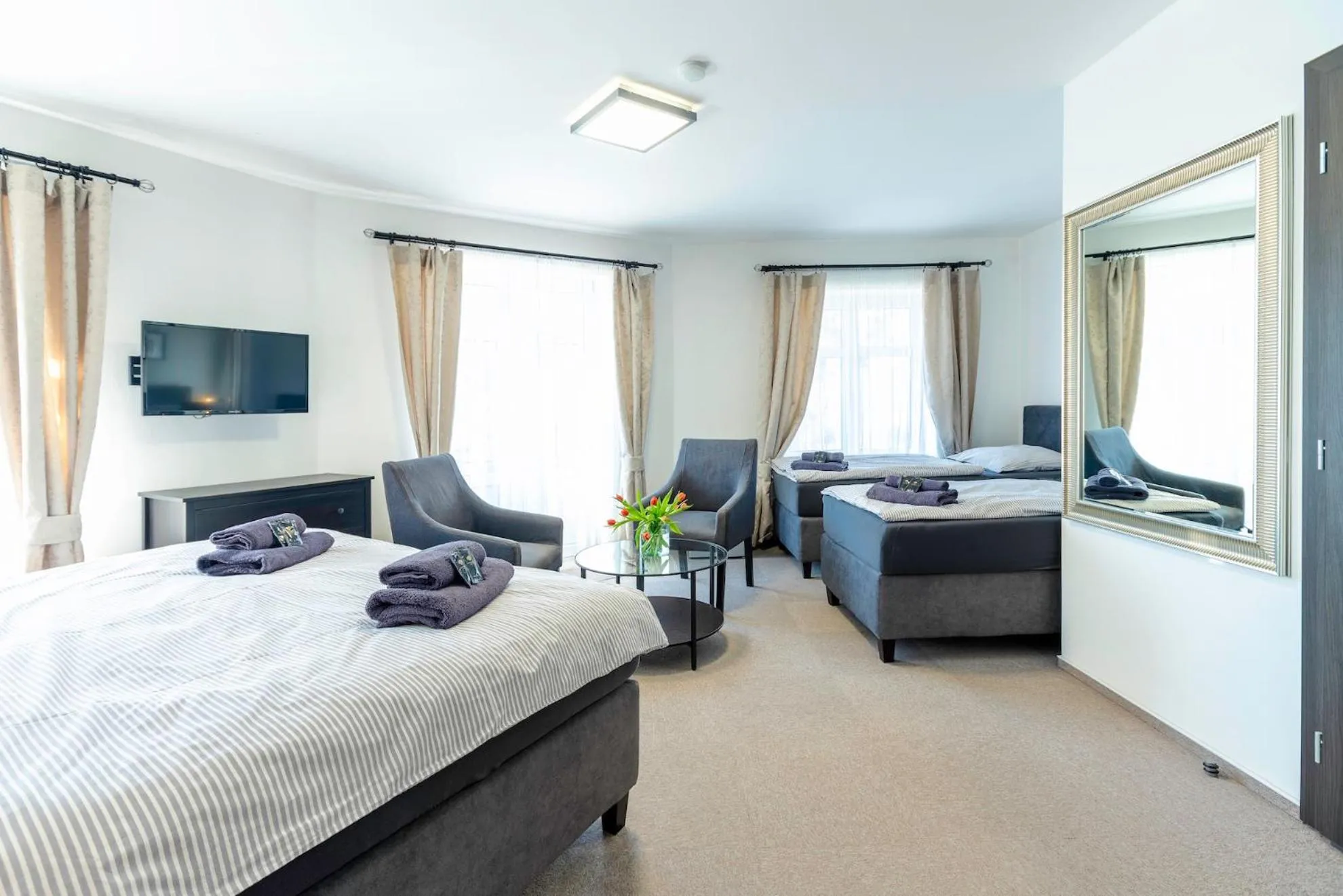 Bed in Restaurace Hotel Praha