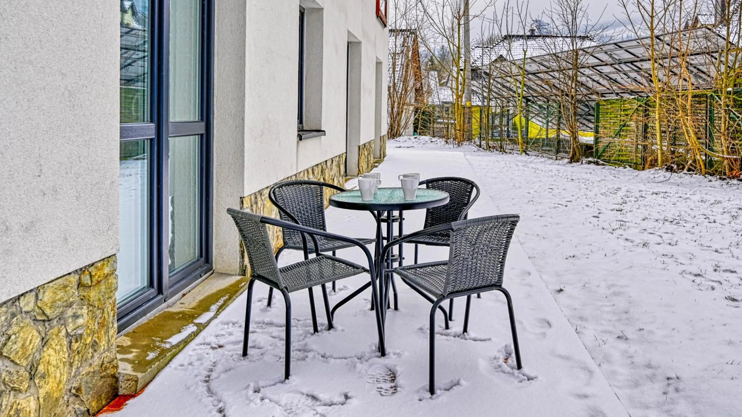 Day in Holiday Mountain Residence, Sun & Snow