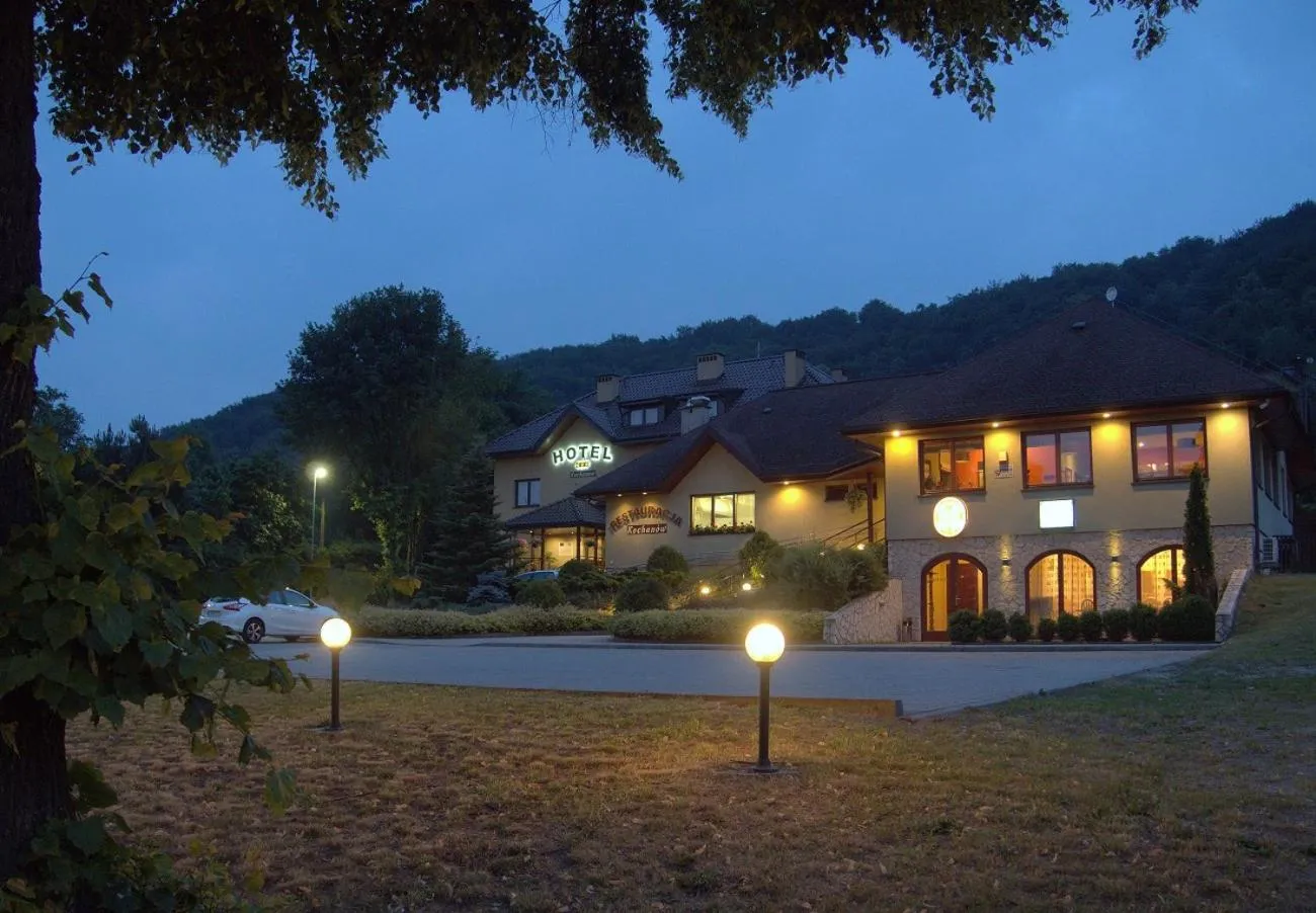 Facade/entrance in Hotel Kochanów