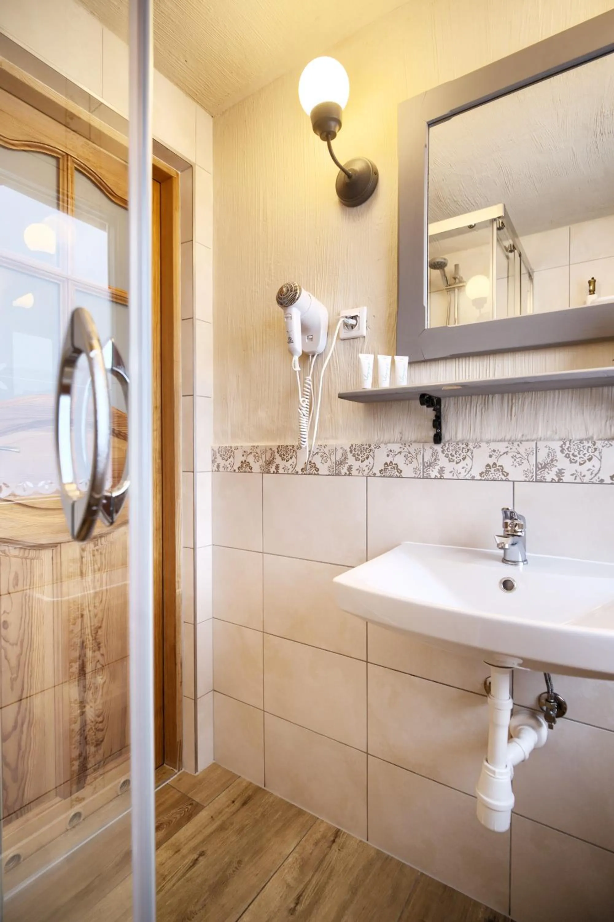 Shower in Gościna u Maryny Relaks i SPA w Ogrodzie